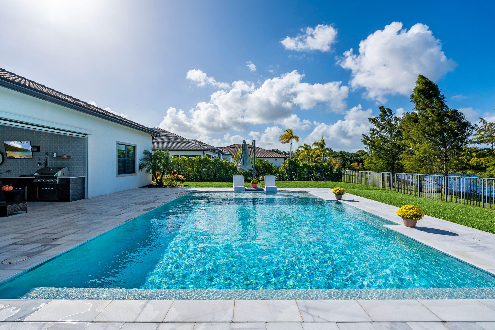 40-web-or-mls-A7401590