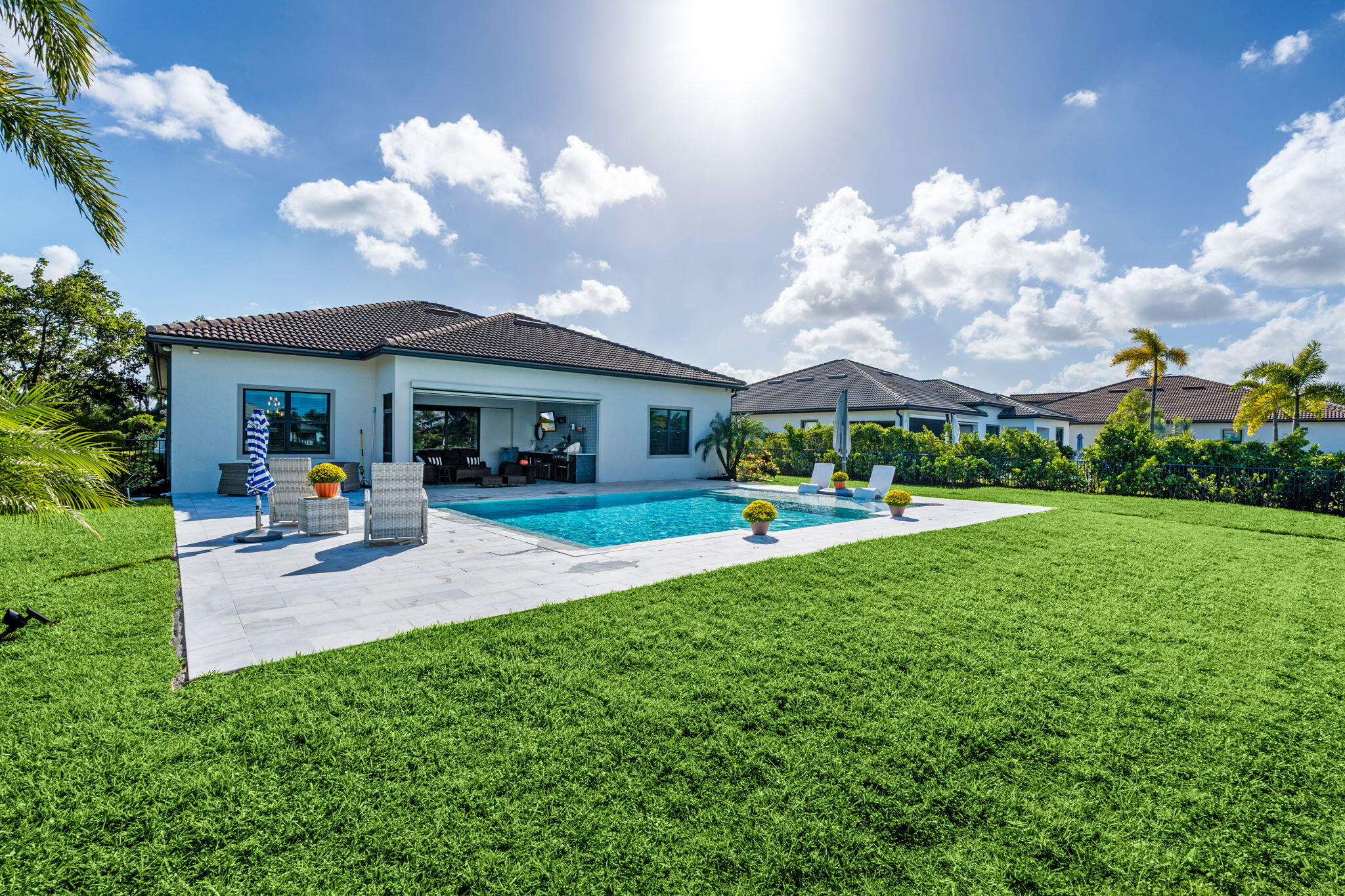 48-web-or-mls-A7401581