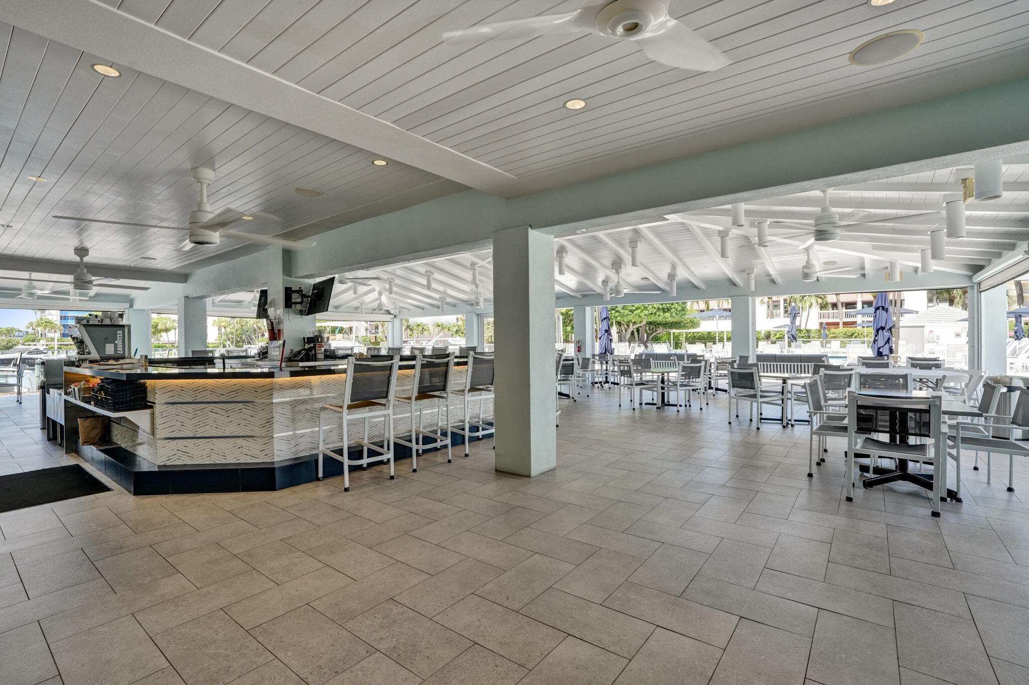 123-Club-terrasse-bar-DSC08178
