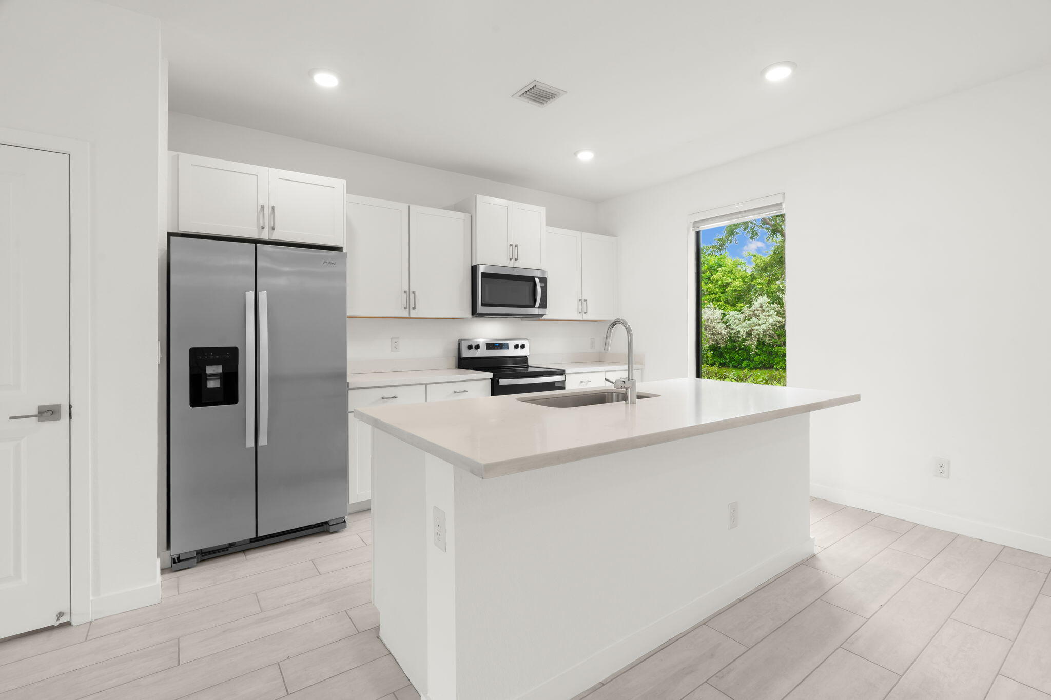 14-web-or-mls-529 NW 17th St, Fort Laude 14-web-or-mls-529 NW 17th St, Fort Laude