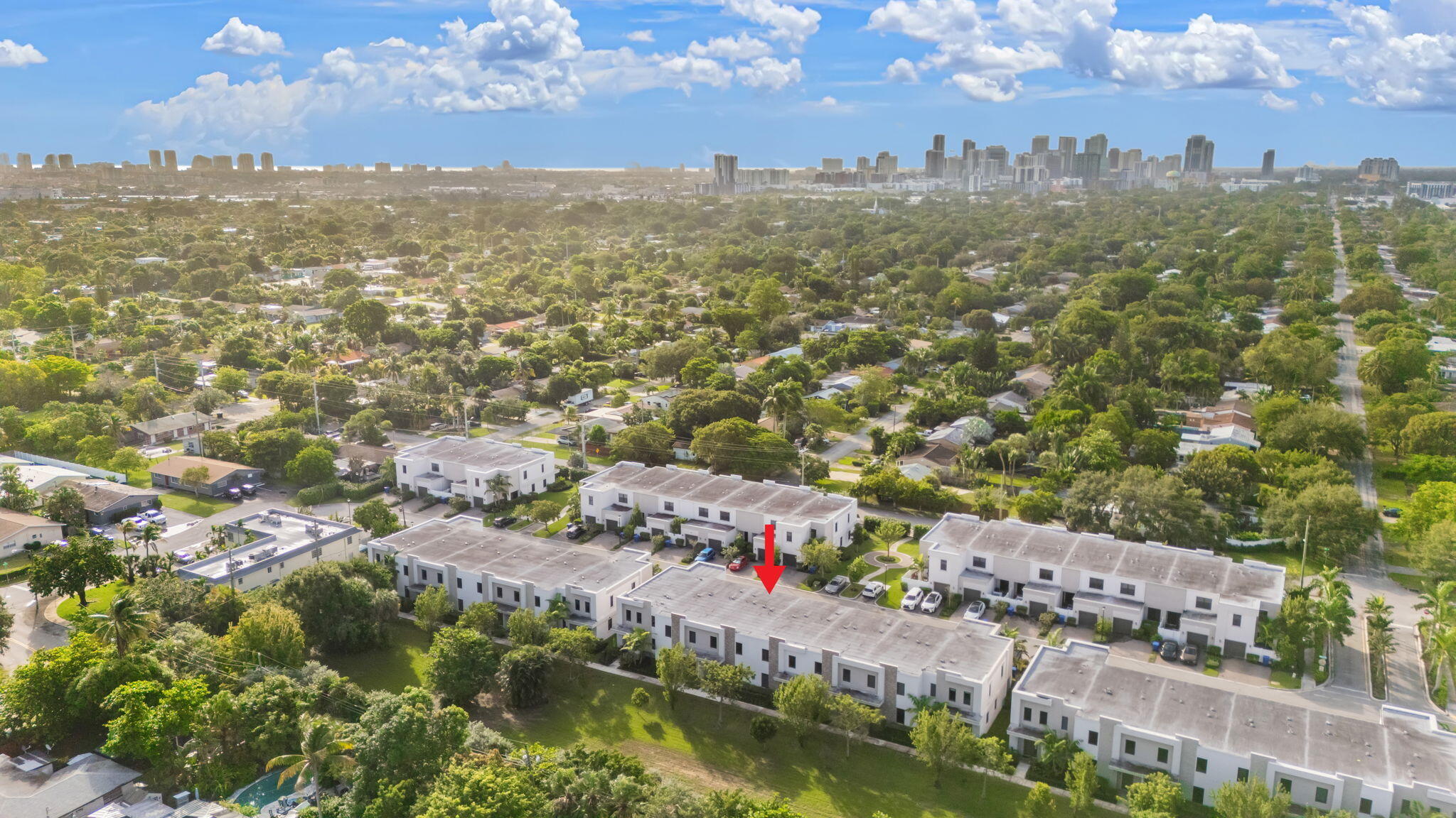 36-web-or-mls-529 NW 17th St, Fort Laude