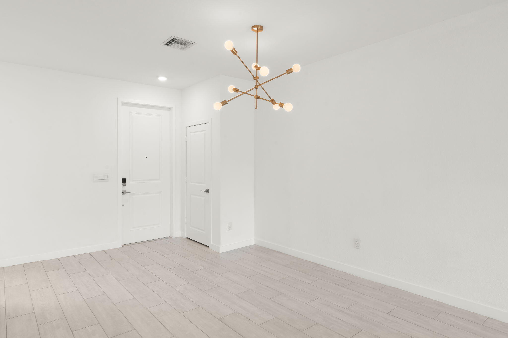 16-web-or-mls-529 NW 17th St, Fort Laude