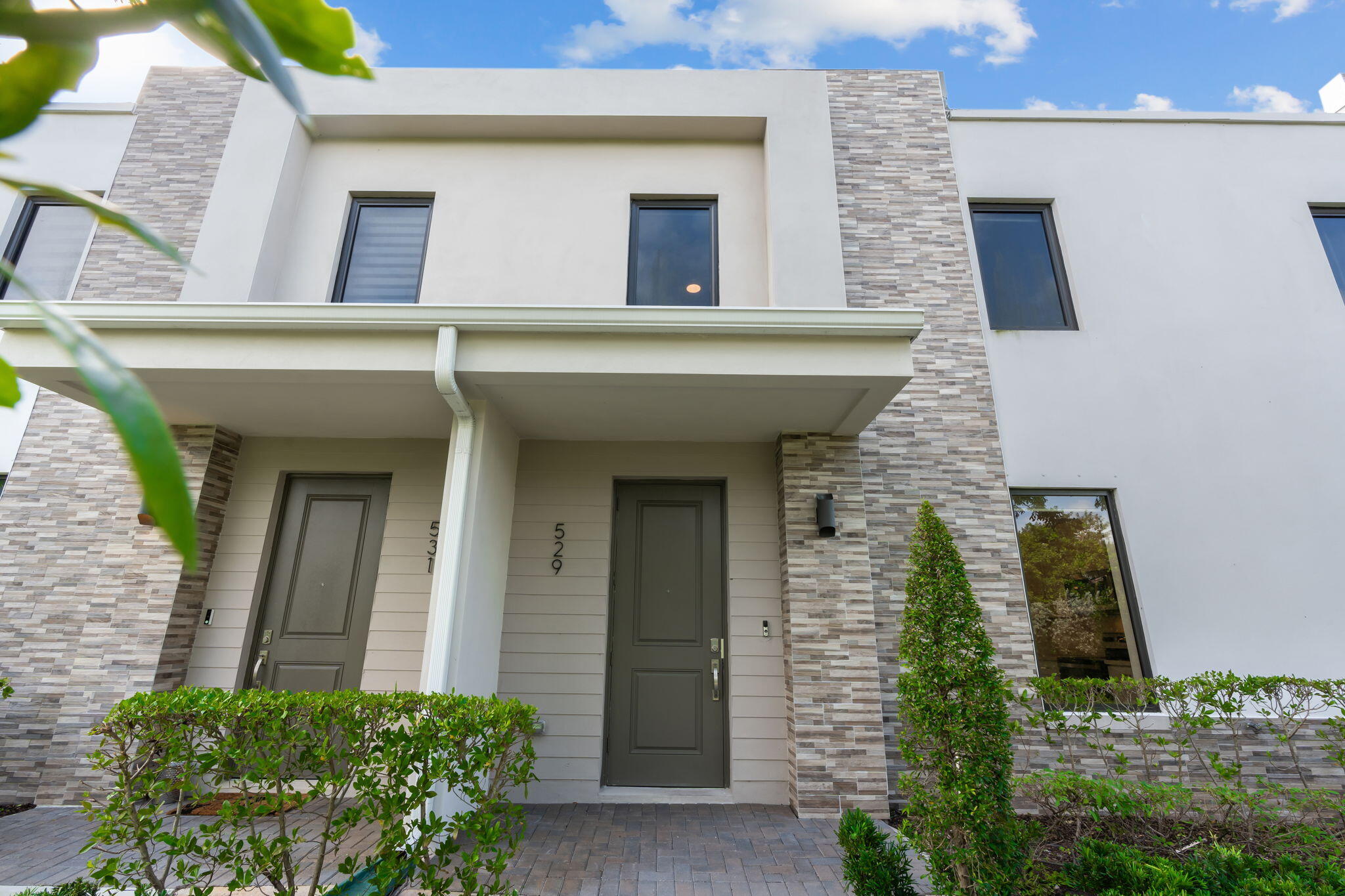 9-web-or-mls-529 NW 17th St, Fort Lauder 9-web-or-mls-529 NW 17th St, Fort Lauder