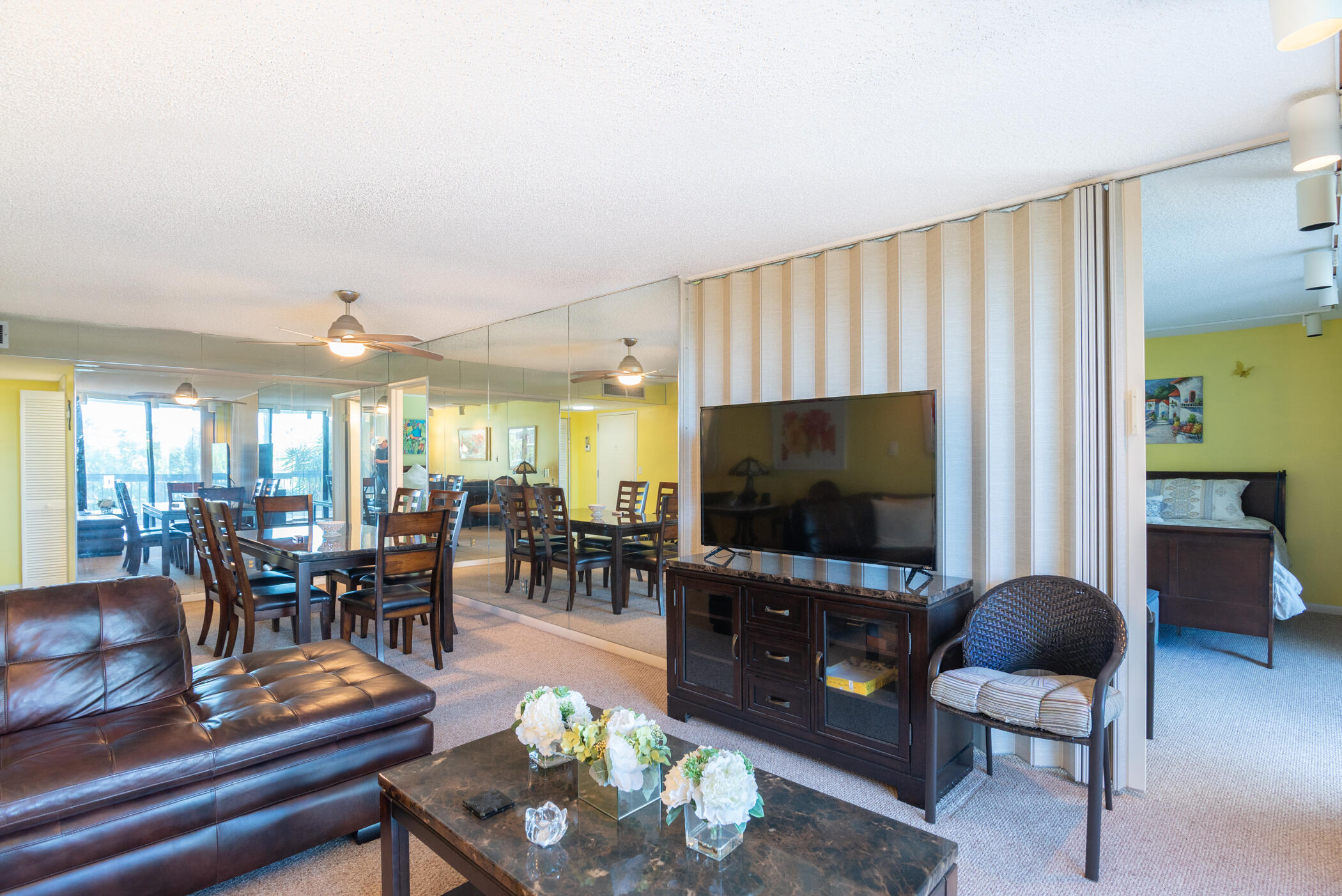 Clark 2425 Presidential Way 201-015