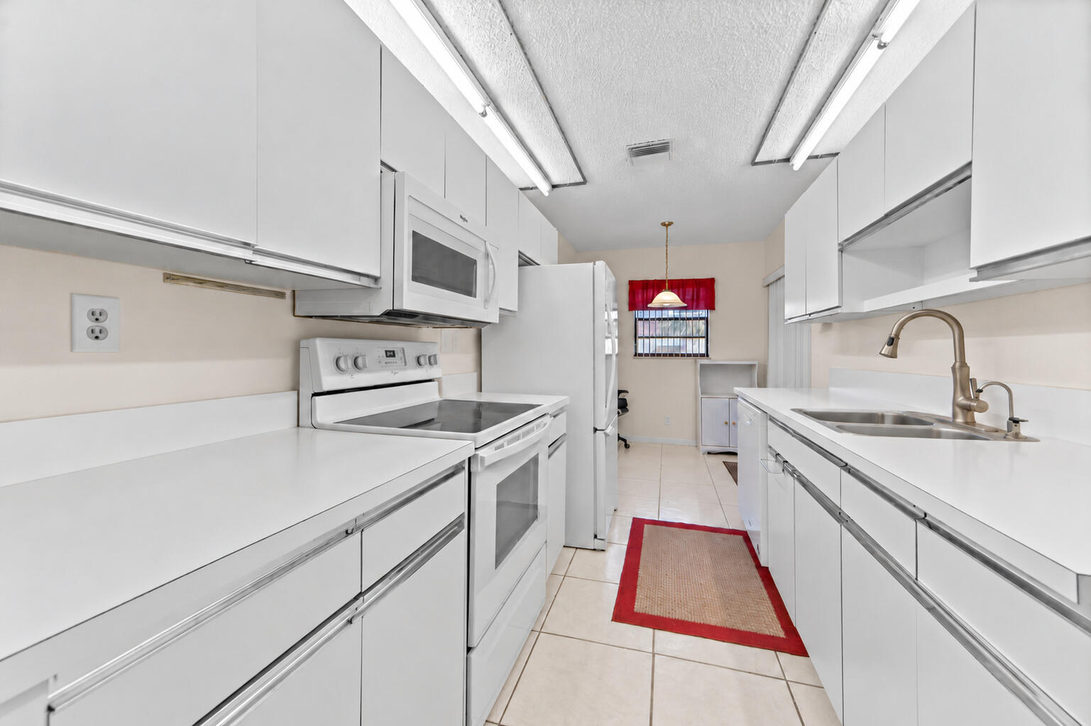 03_Kitchen_EDITED