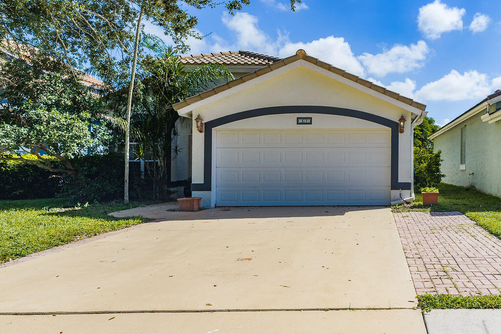 2 Car Garage 2 Car Garage