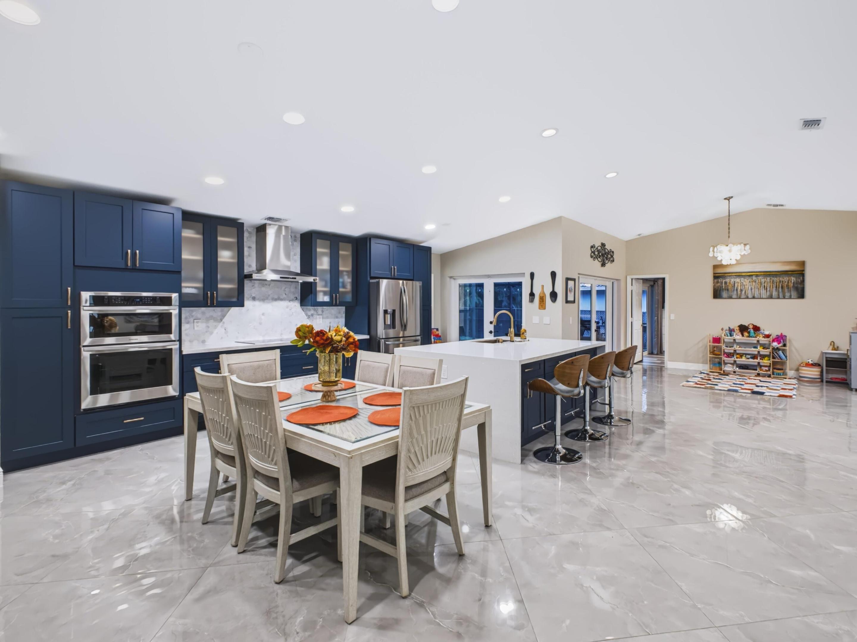 Dining Kitchen 1