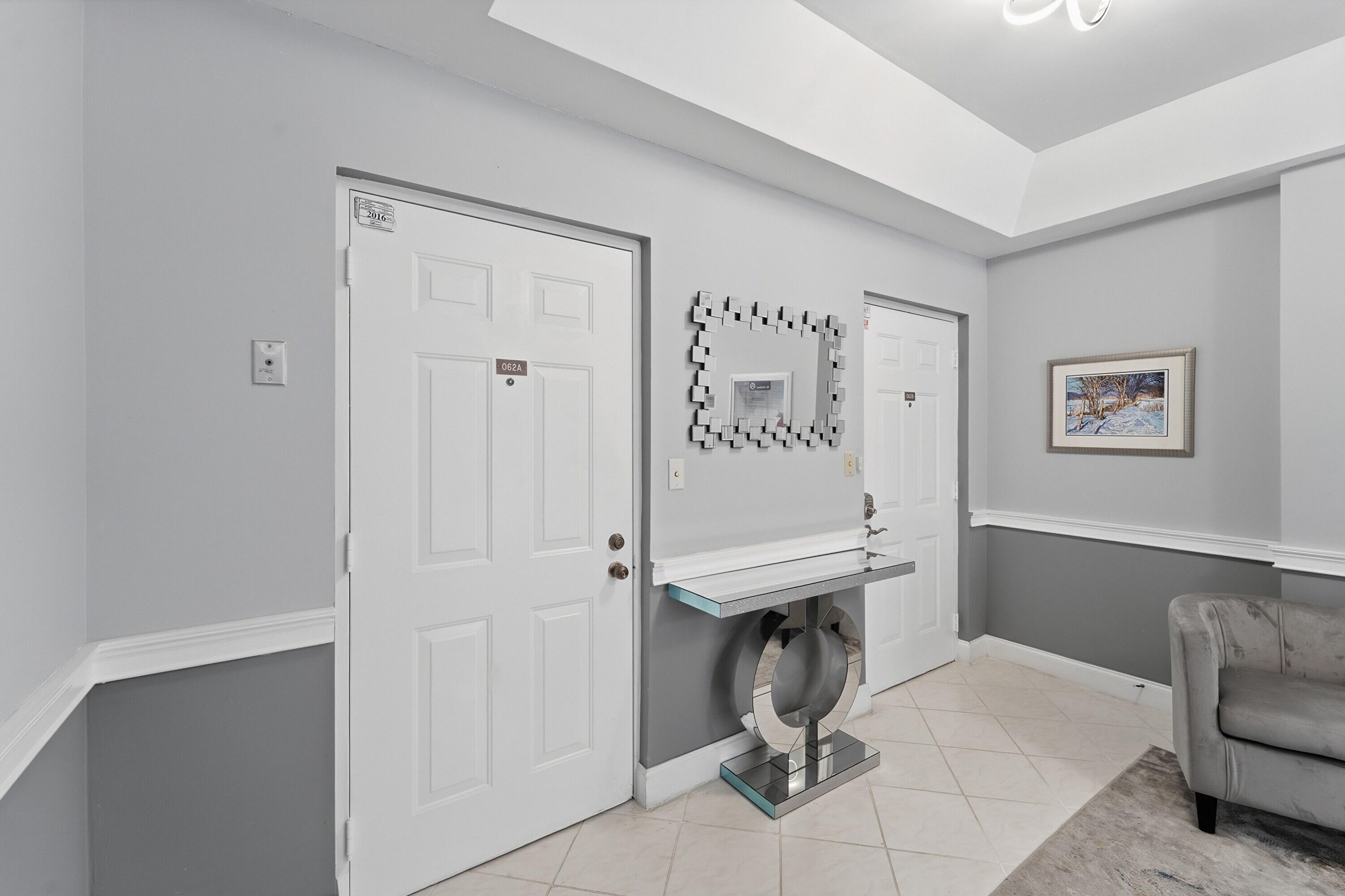 Private Common Area leading into Unit
