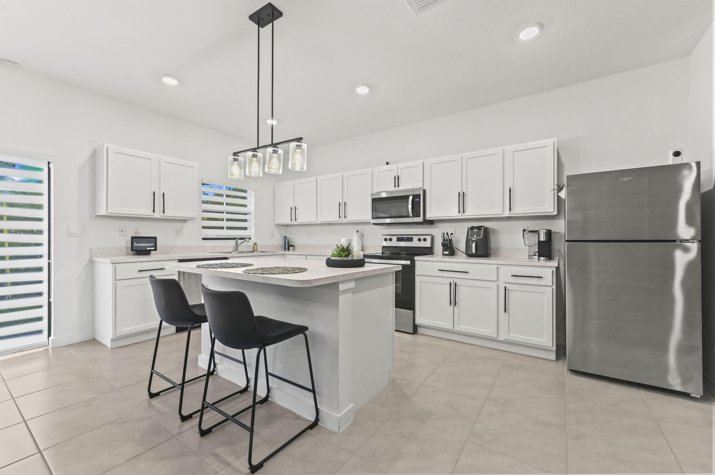 12 Kitchen 01