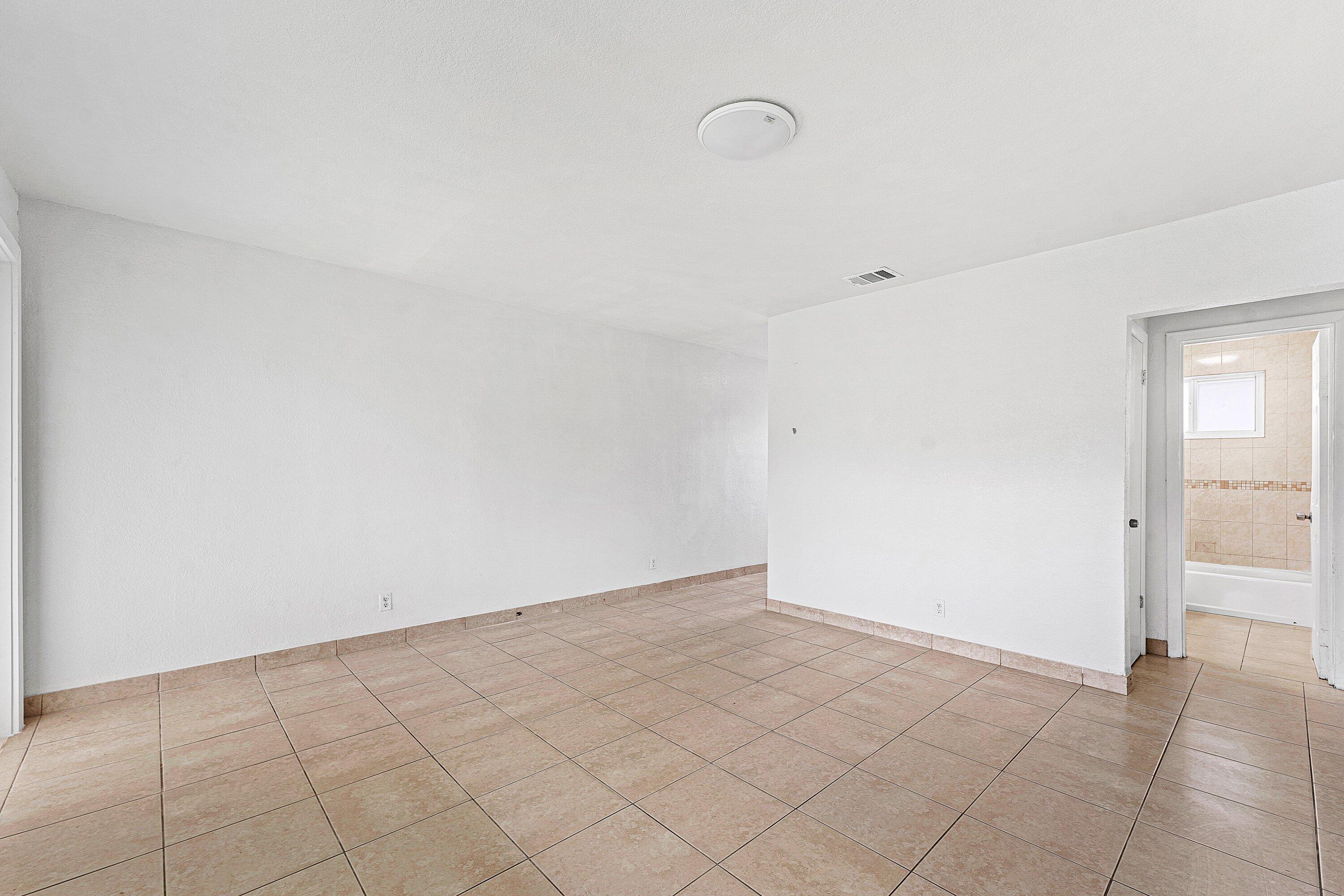 040-118PhippenWaitersRoad-2-DaniaBeach-F