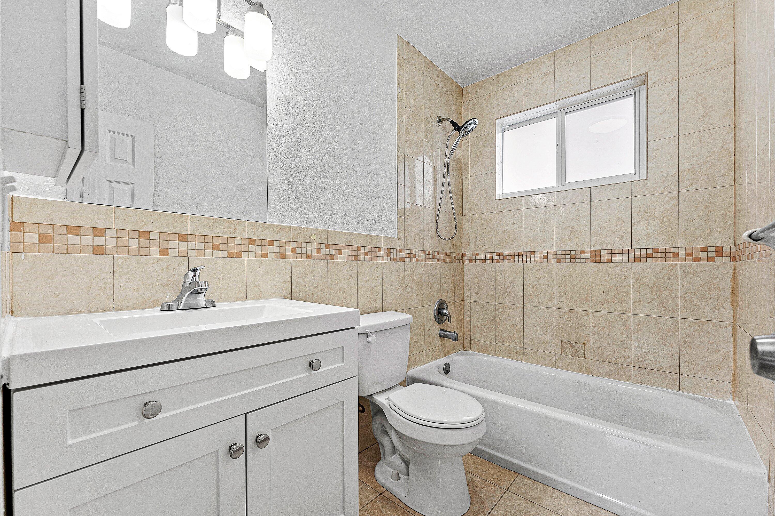 049-118PhippenWaitersRoad-2-DaniaBeach-F