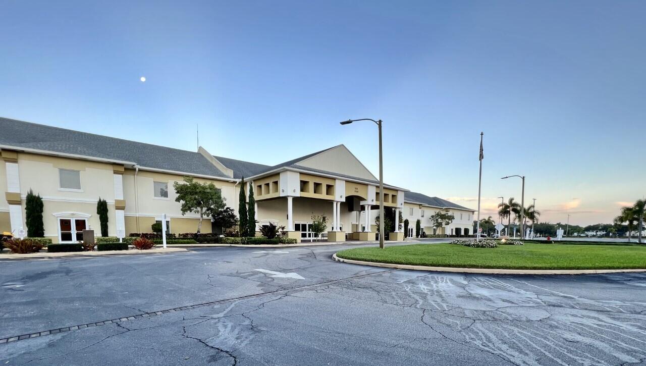 Main Clubhouse Main Clubhouse