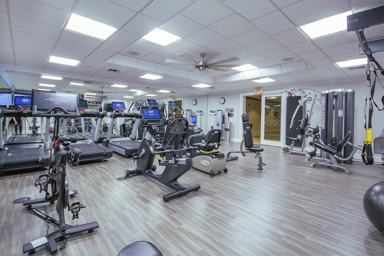008 TP-I Gym-LR