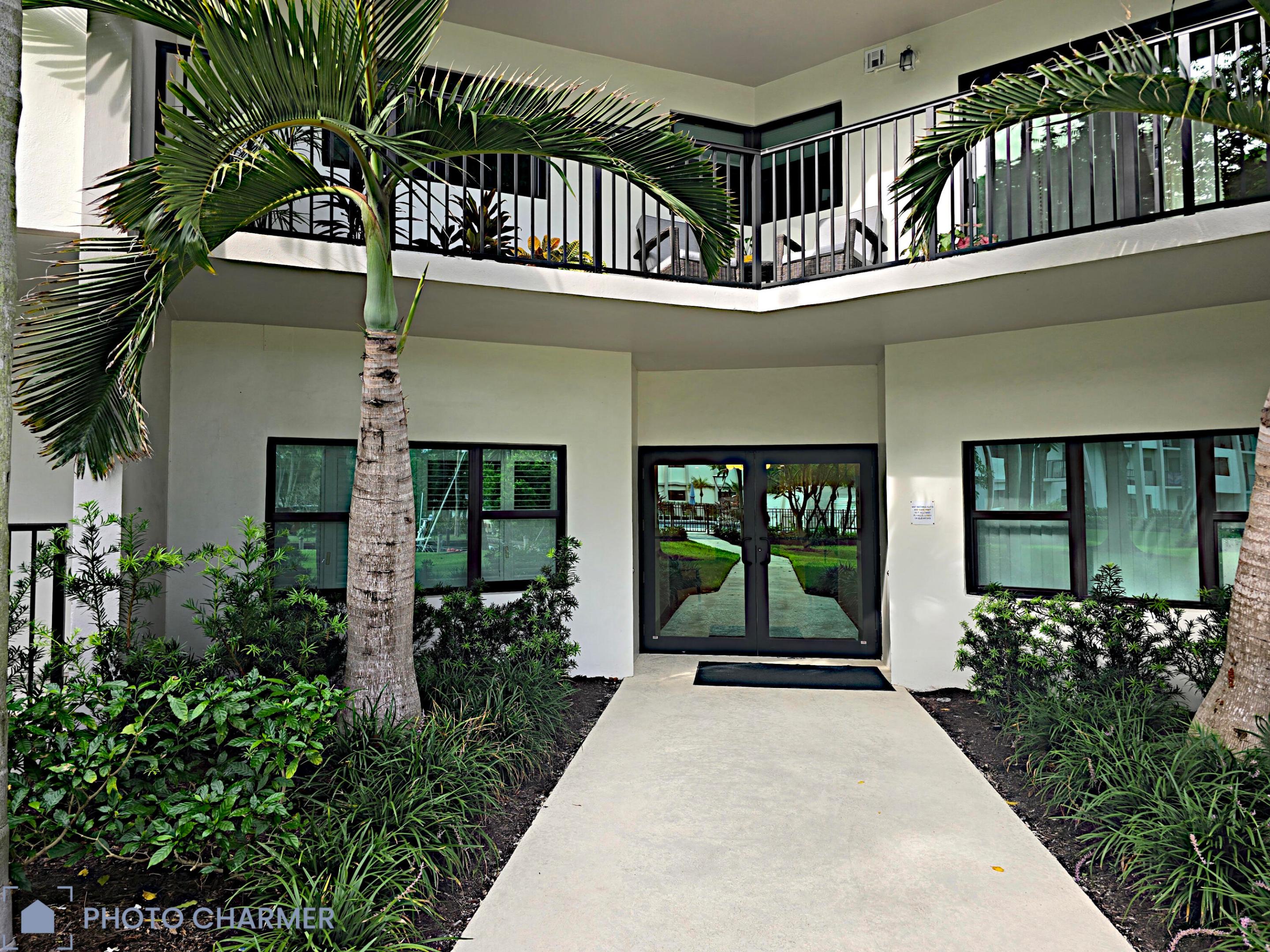 Skip the elevators with this super convenient 1st floor location