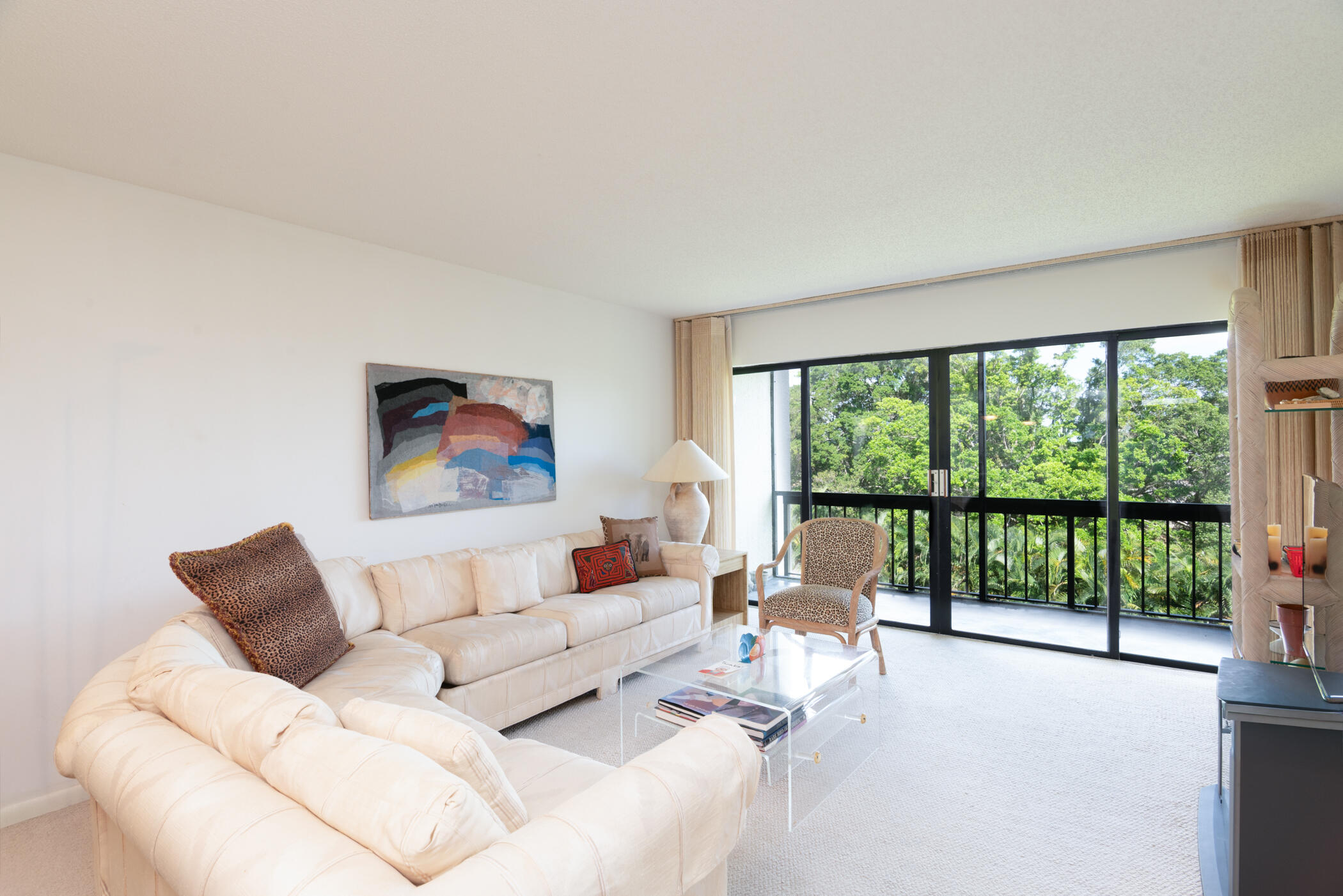 Clark 2500 Presidential Way 405-002 Clark 2500 Presidential Way 405-002