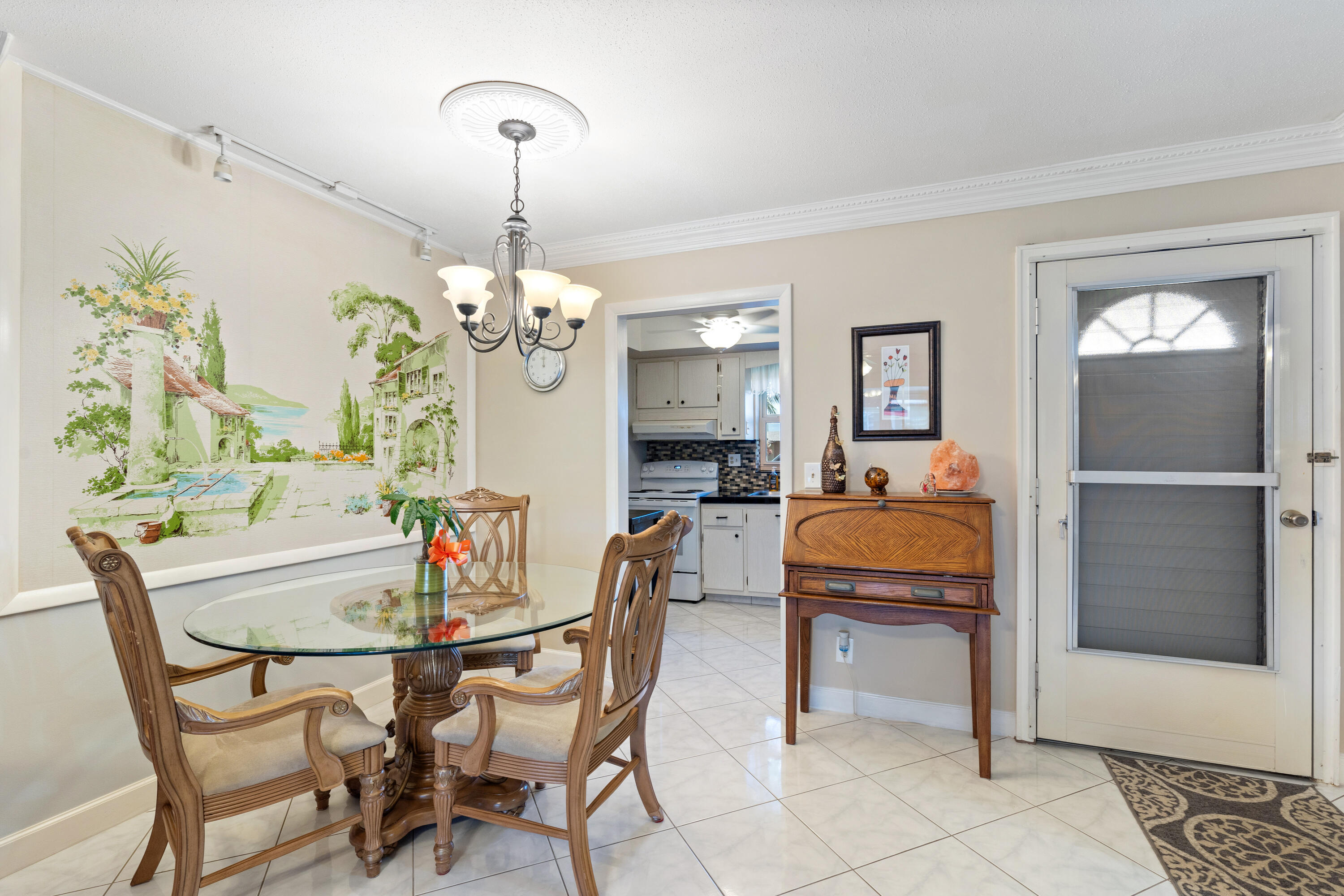 2822 Crosley Drive W West Palm Beach FL-