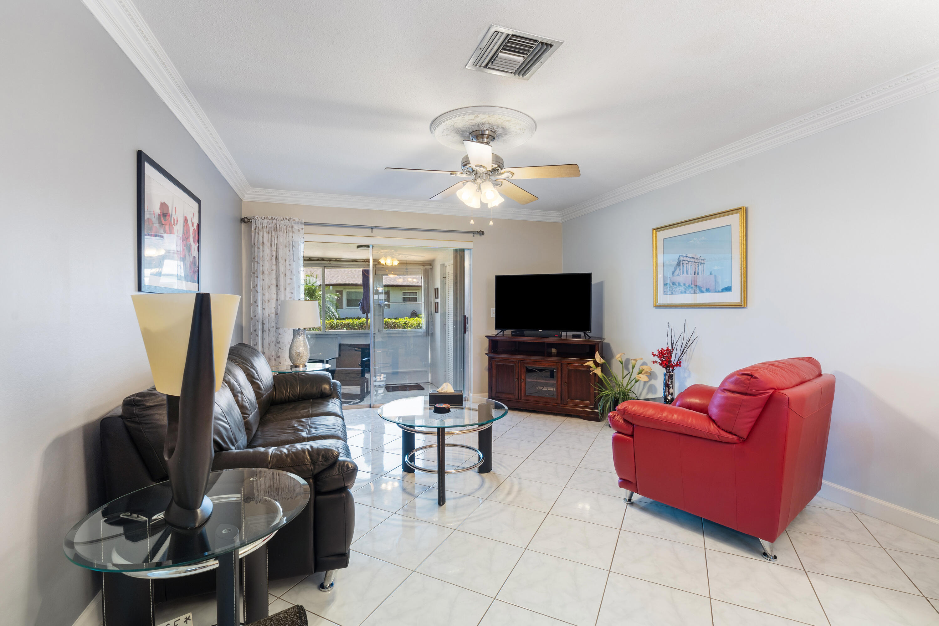 2822 Crosley Drive W West Palm Beach FL-