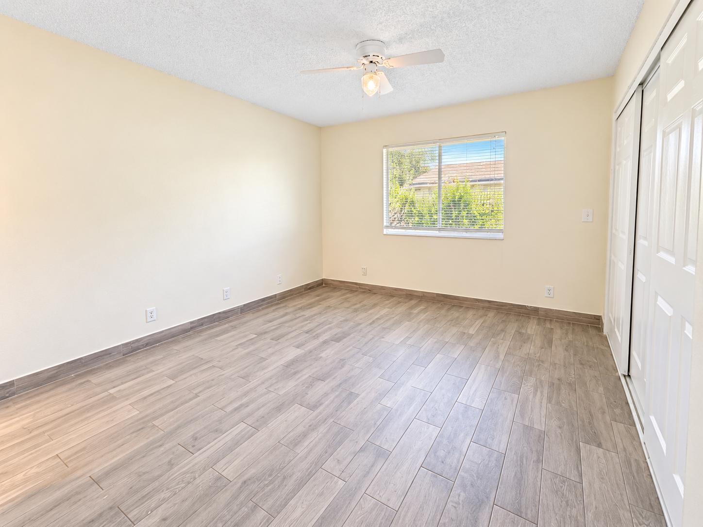 MASTER ROOM