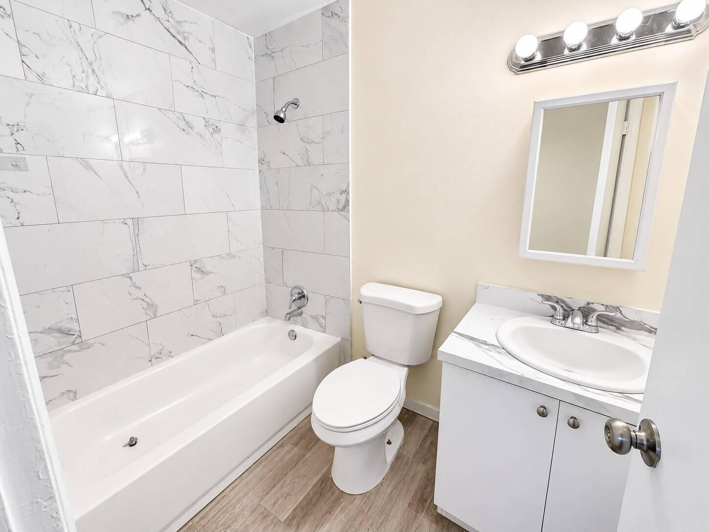 BATHROOM 1
