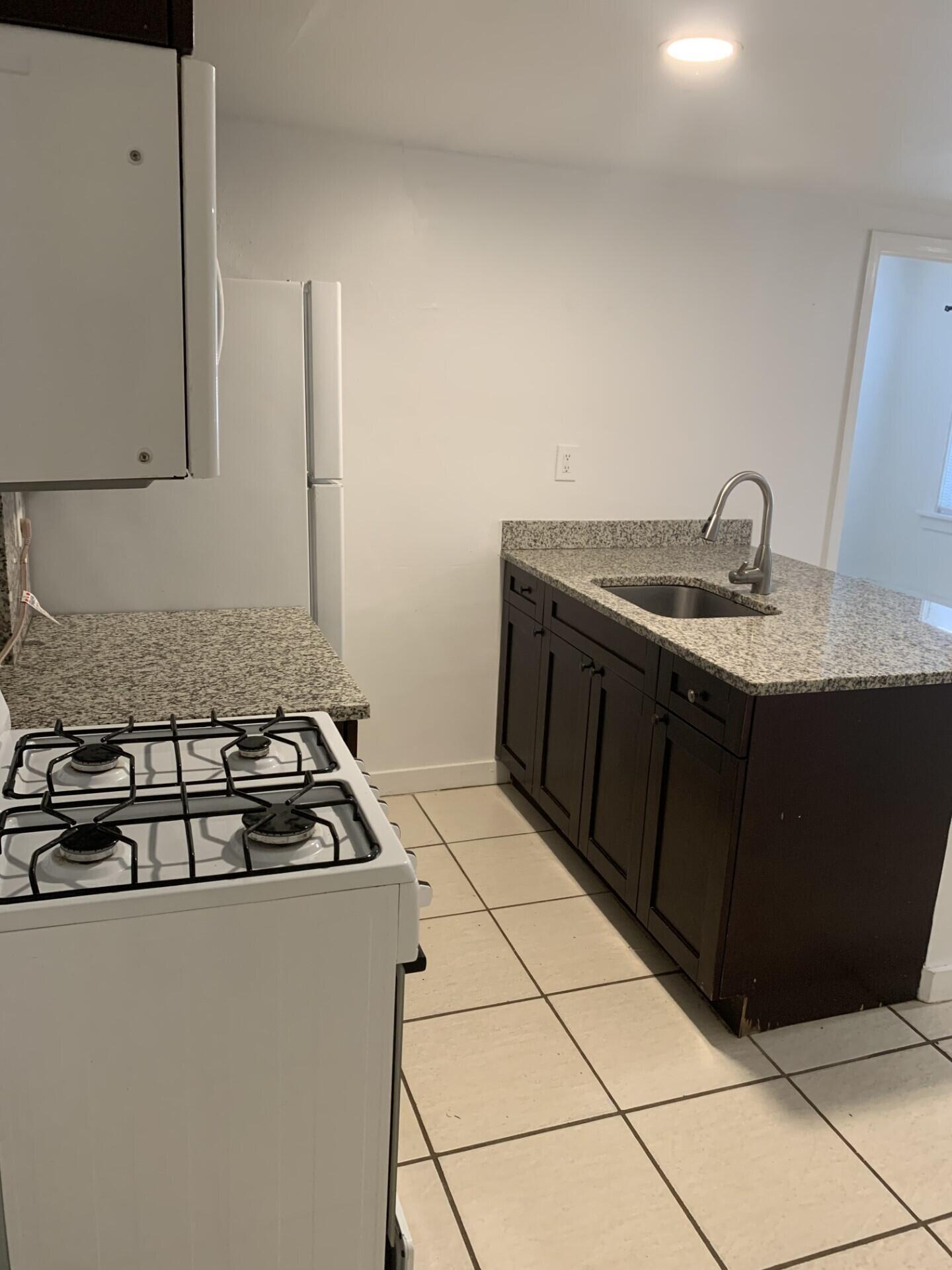9 Kitchen1 9 Kitchen1