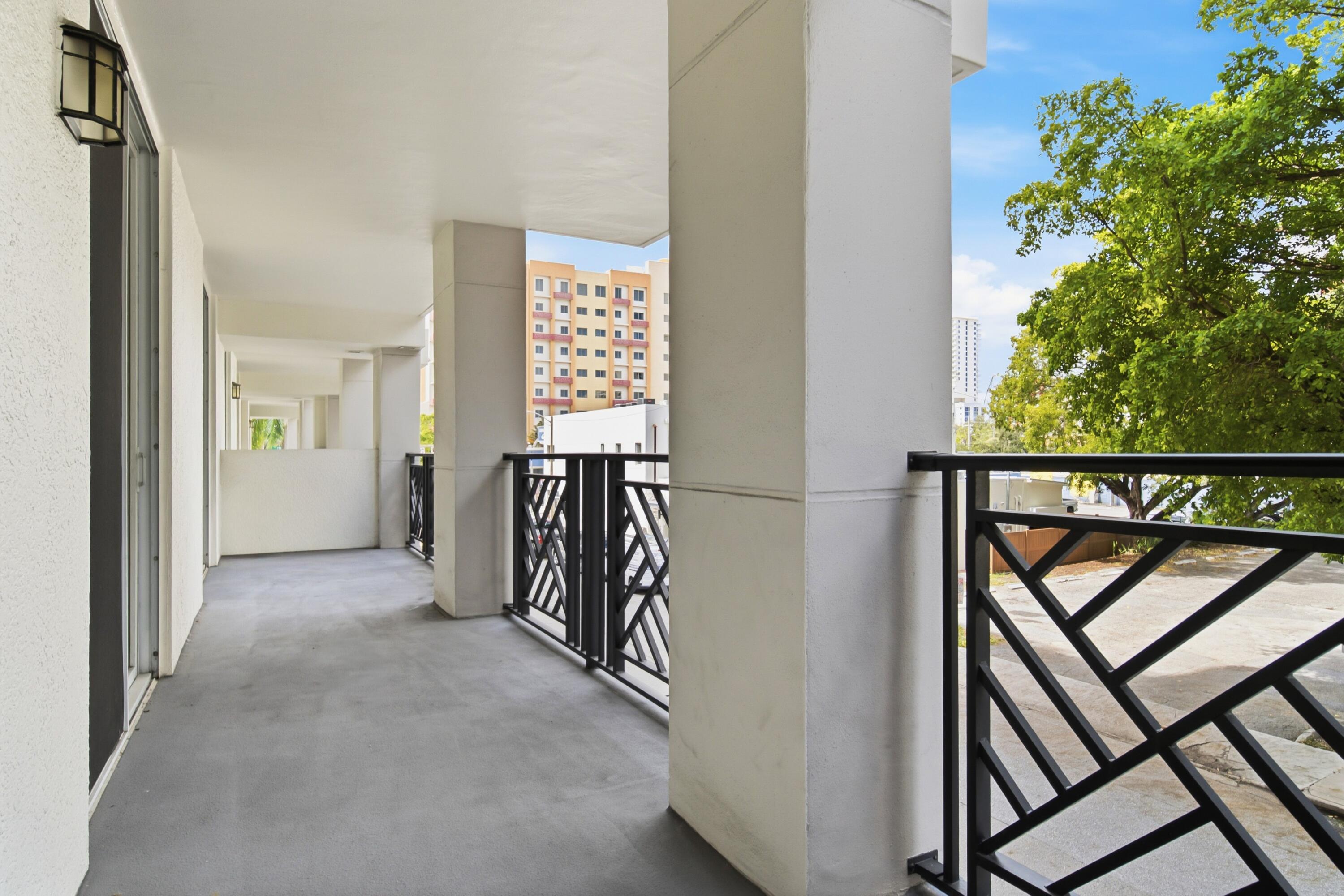 24 - Balcony