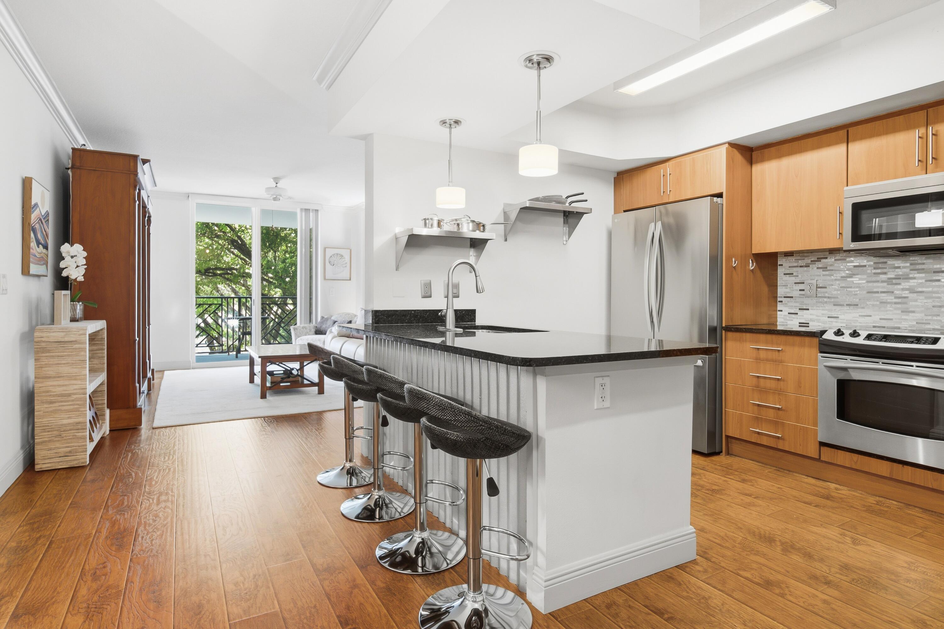 05 - Kitchen and Living