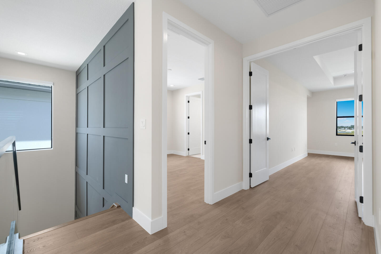 4th Bed / Primary Suite Entrance