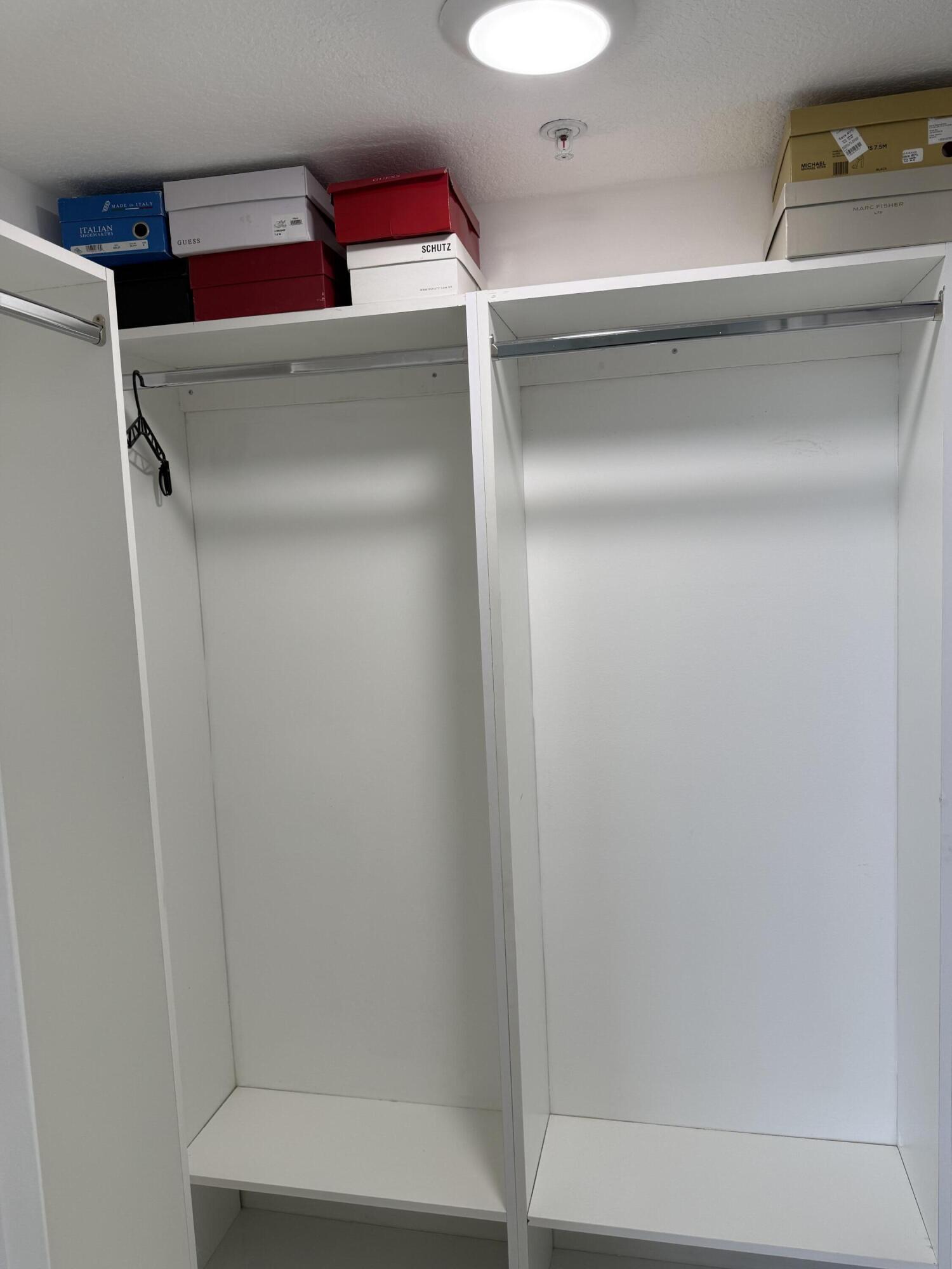 Walk in closet