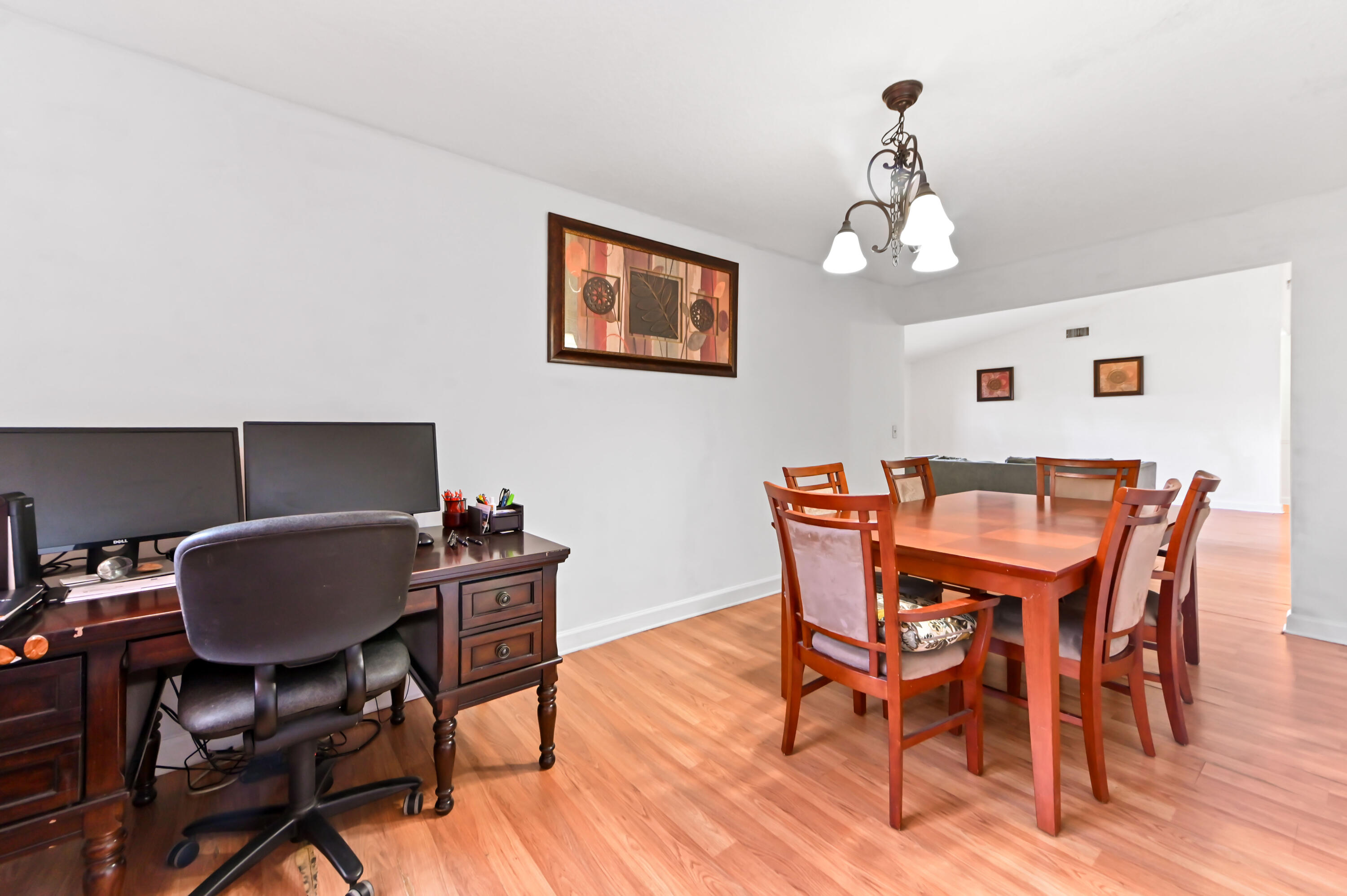 10 dining area 02