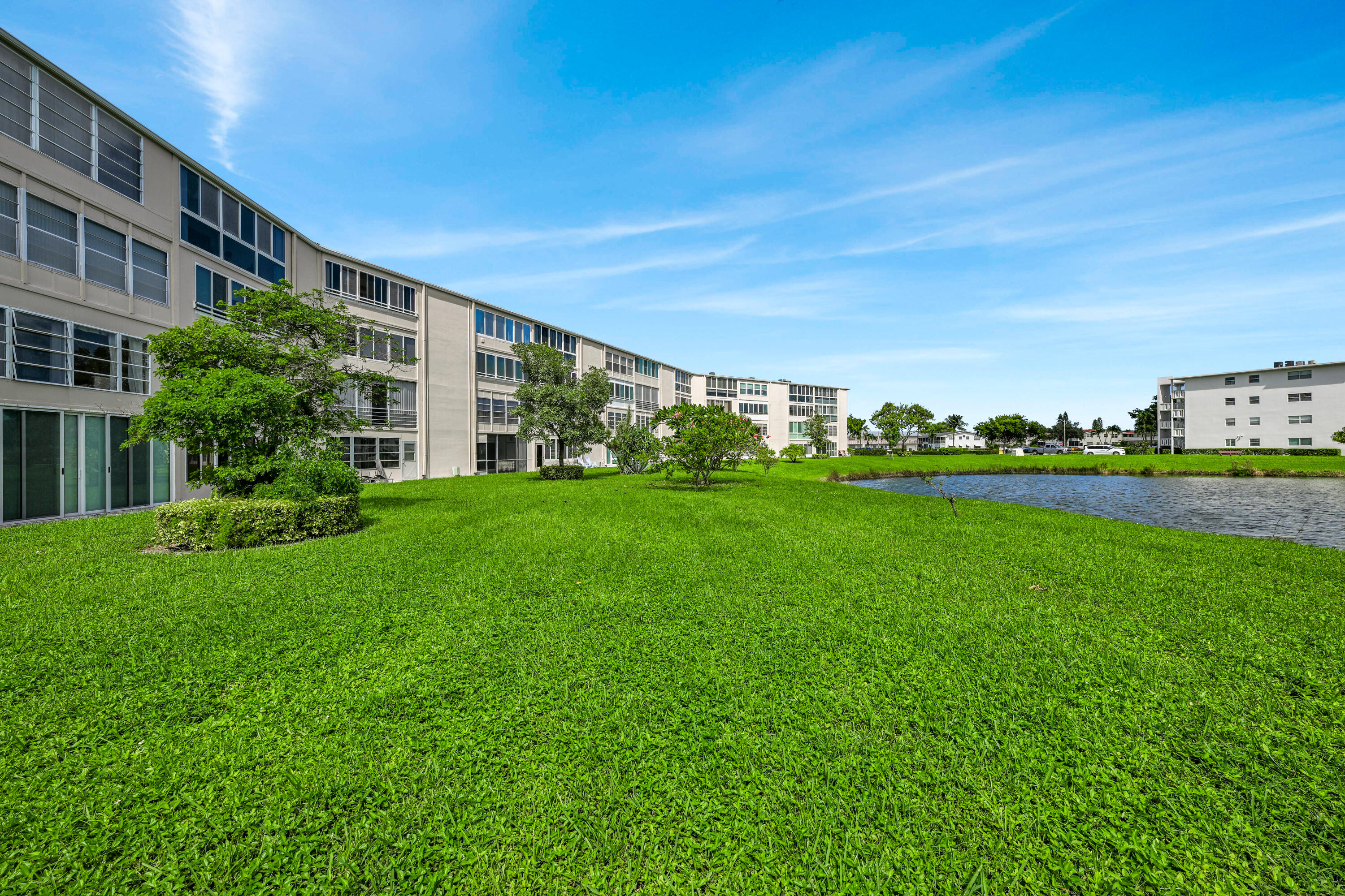 363 Wellington J West Palm Beach 00035