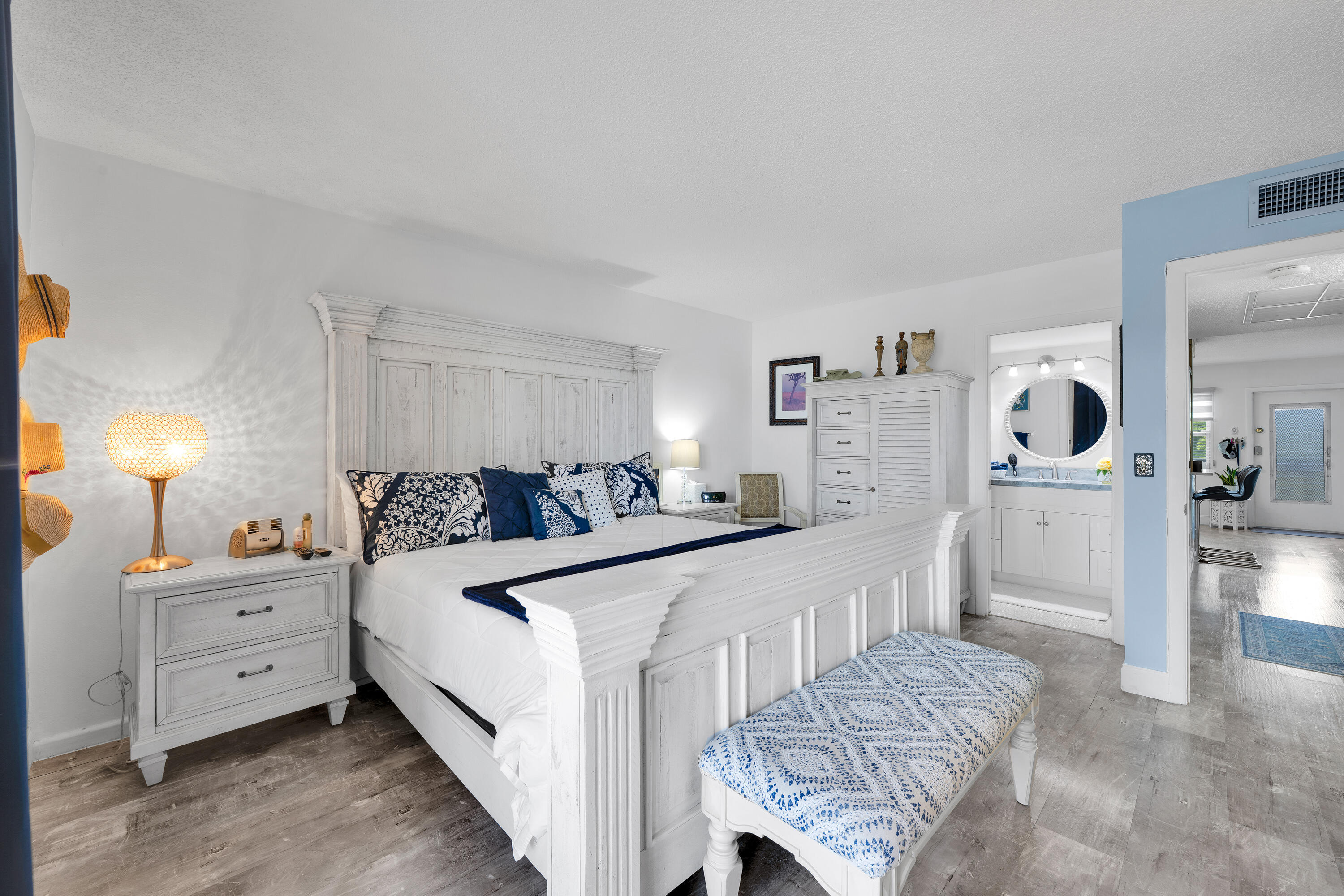 363 Wellington J West Palm Beach 00015