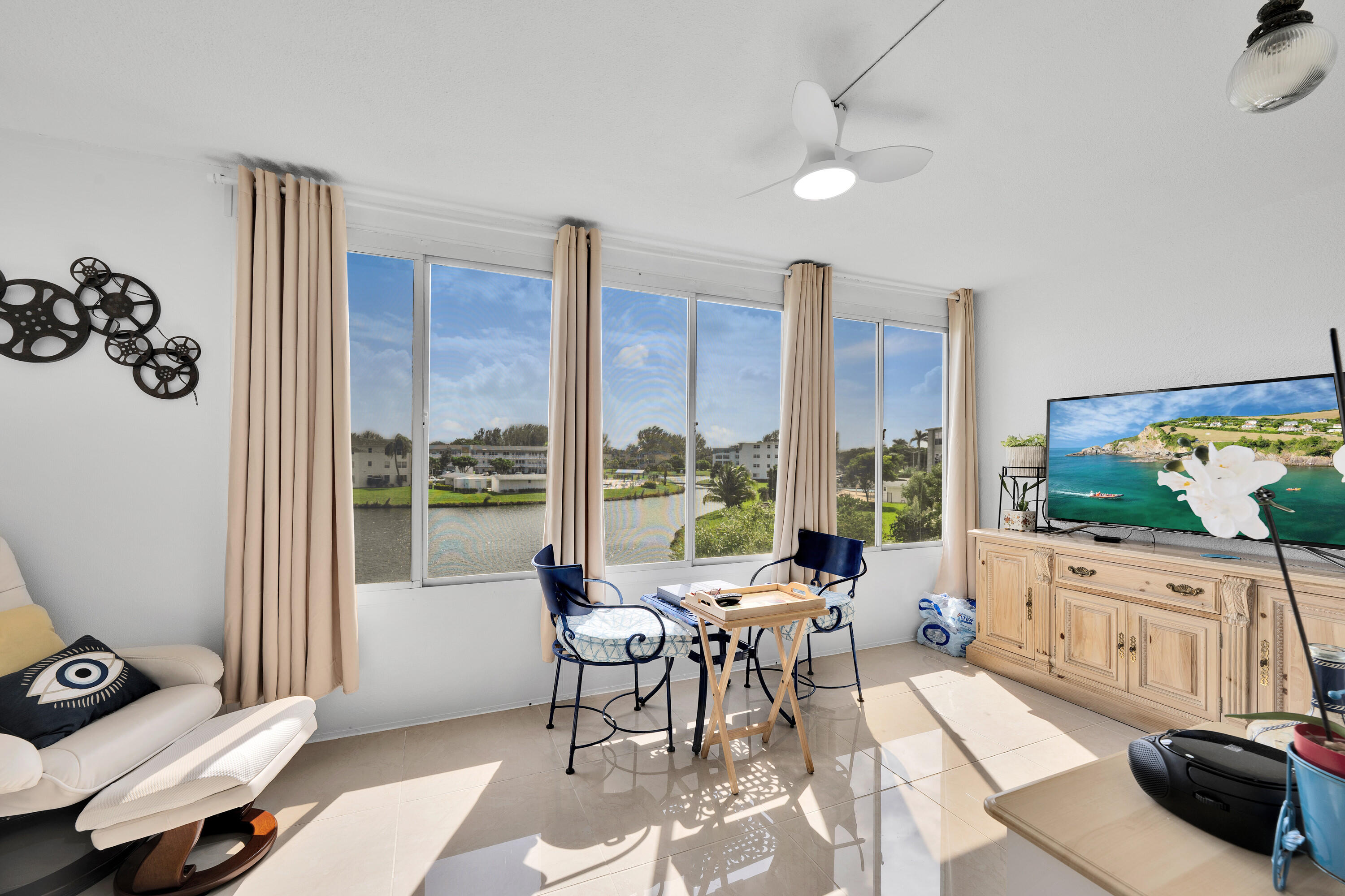 363 Wellington J West Palm Beach 00023