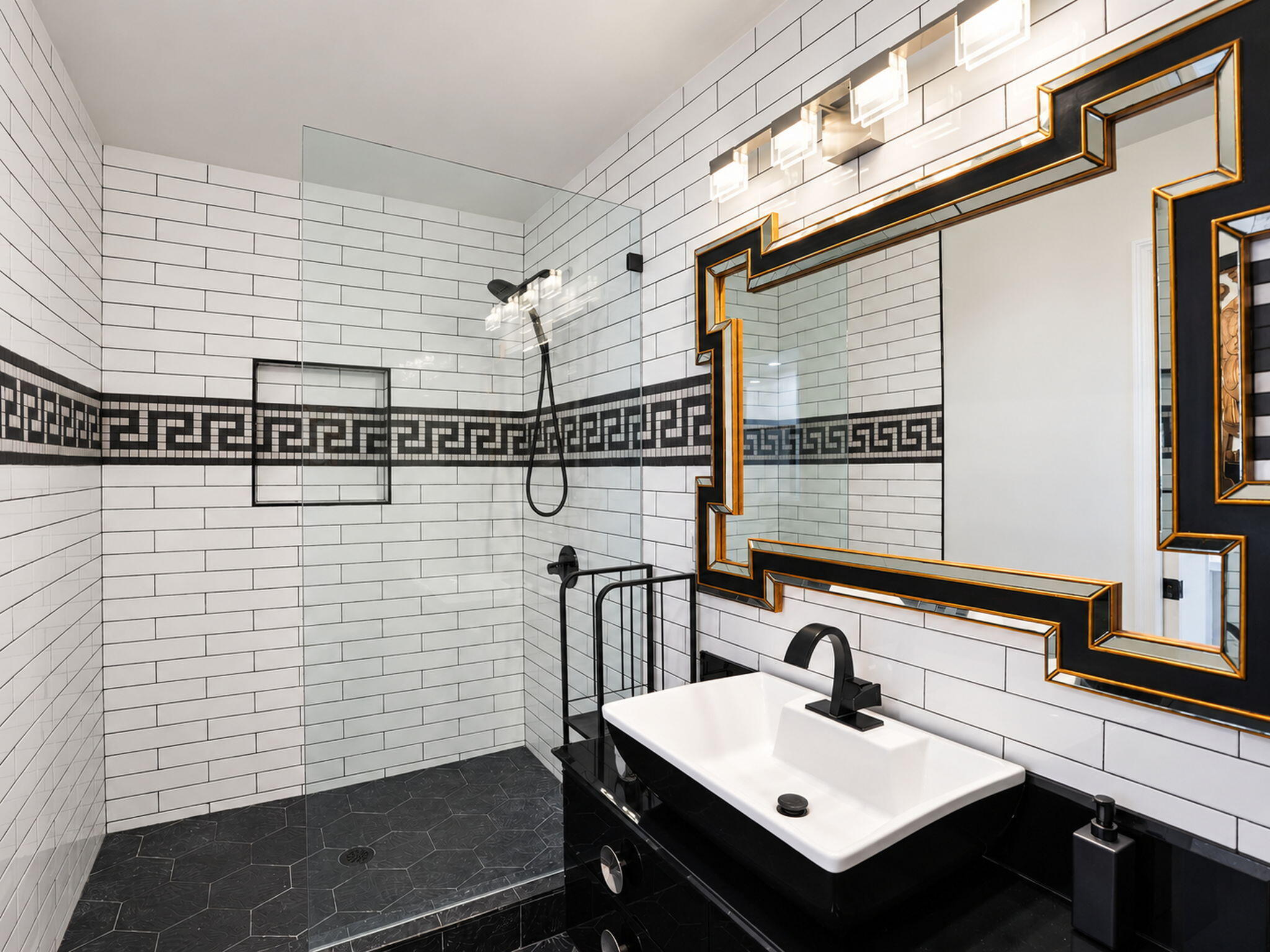 31-web-or-mls-2632_33