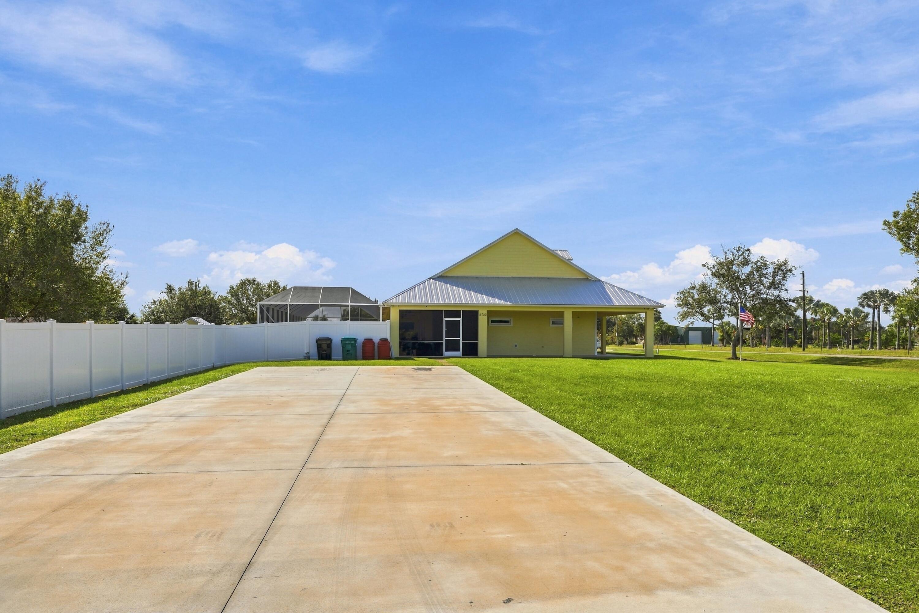 Long Driveway with Plenty of Parking