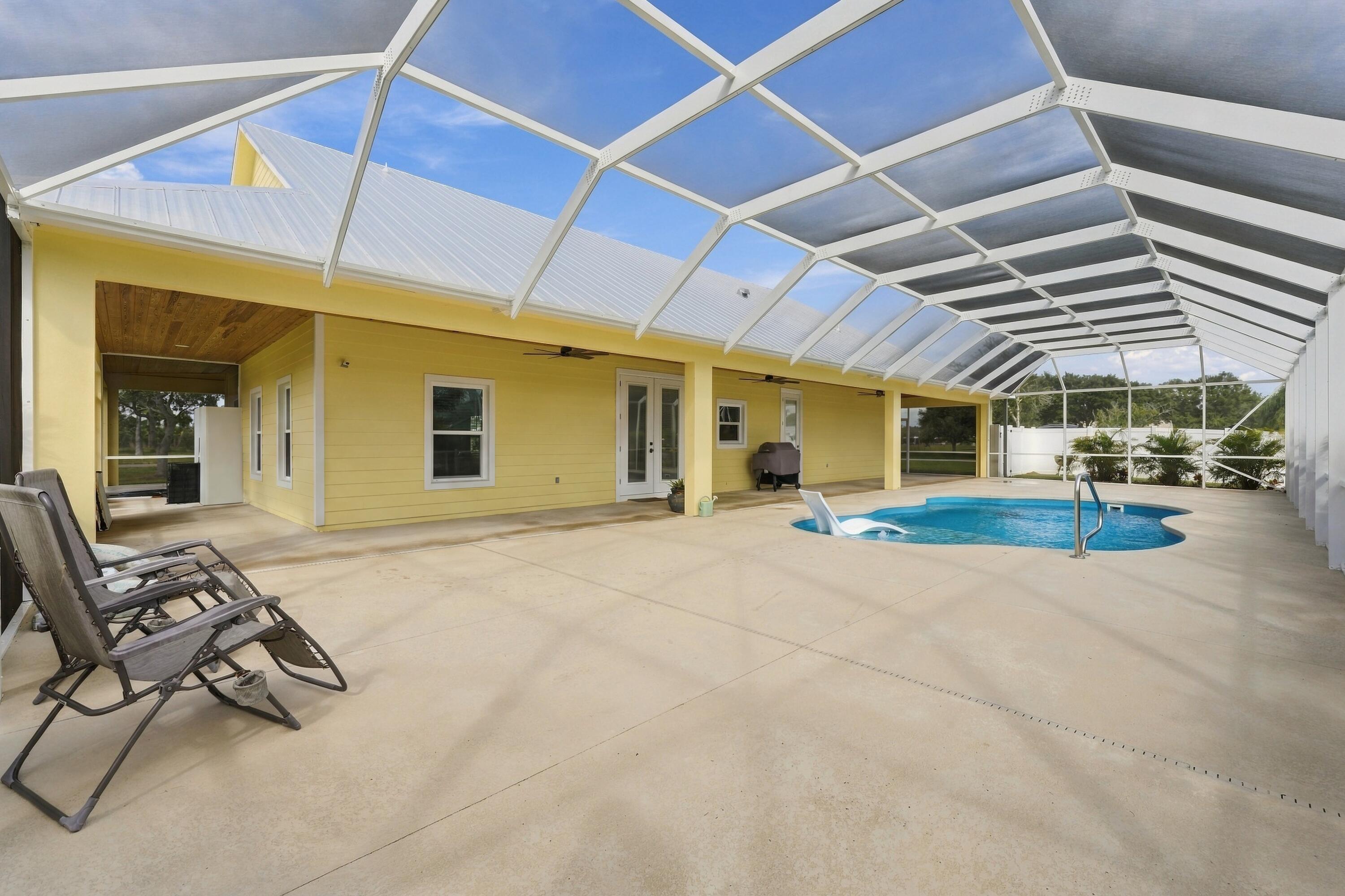 Private Screened Pool & Outdoor Space