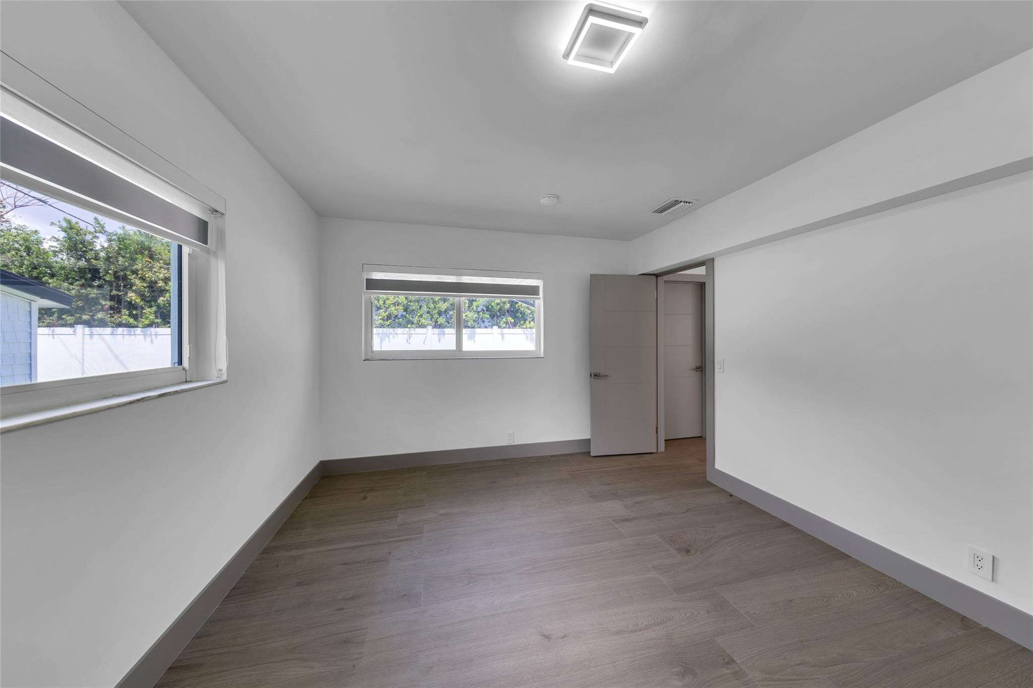 4th bedroom/ office
