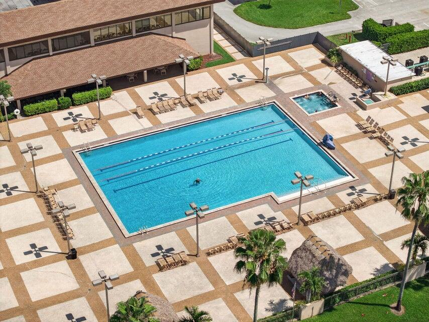 CH Exterior Pool