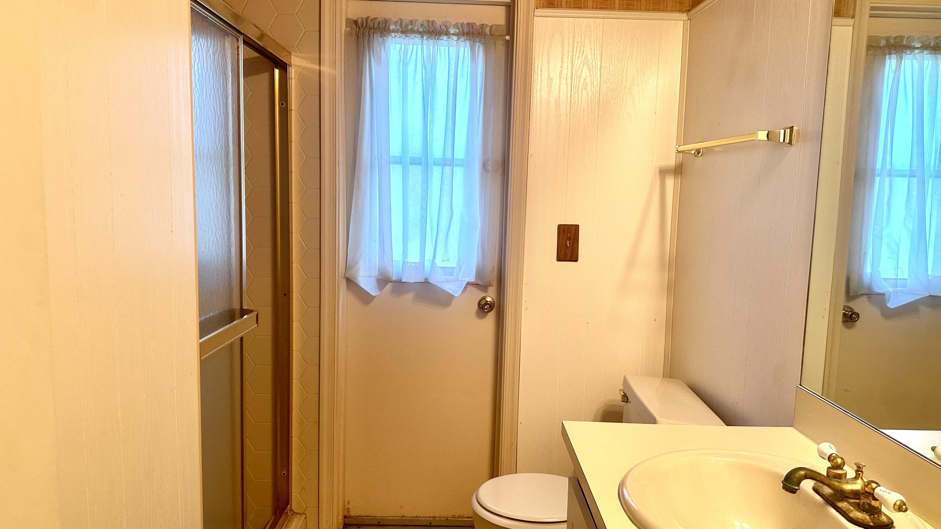 Bathroom shower