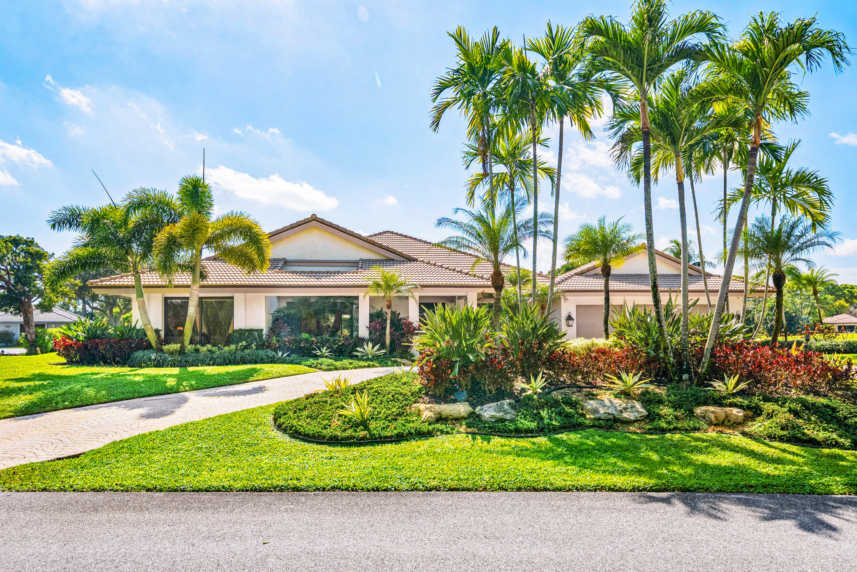 5221Estates 5221Estates