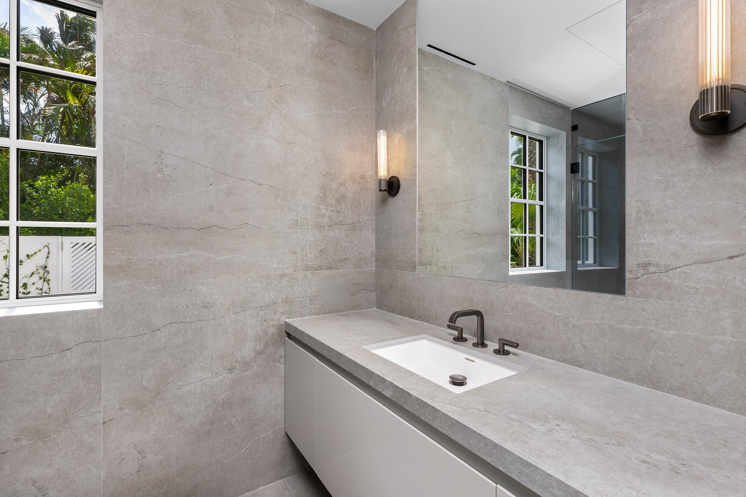 Guest House Bath
