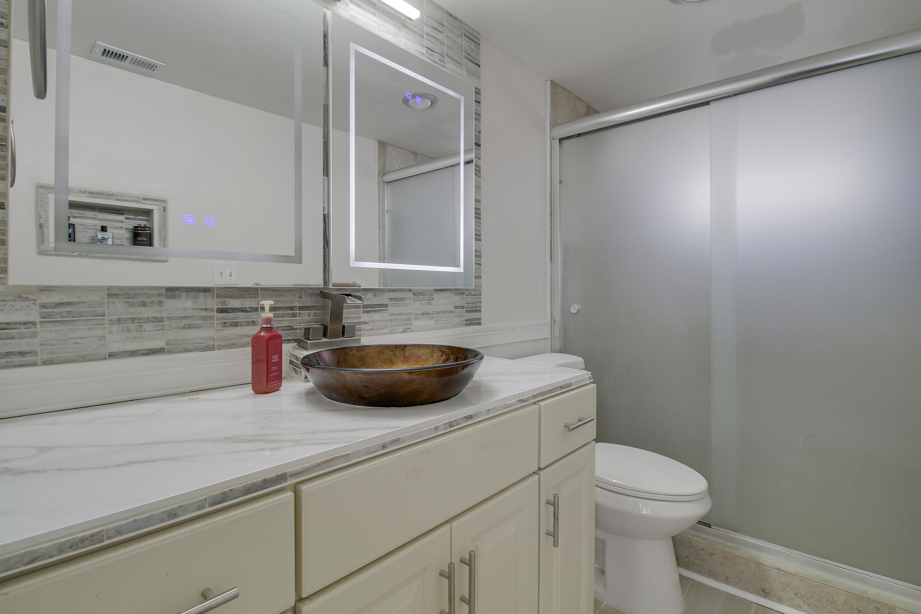 Primary bath