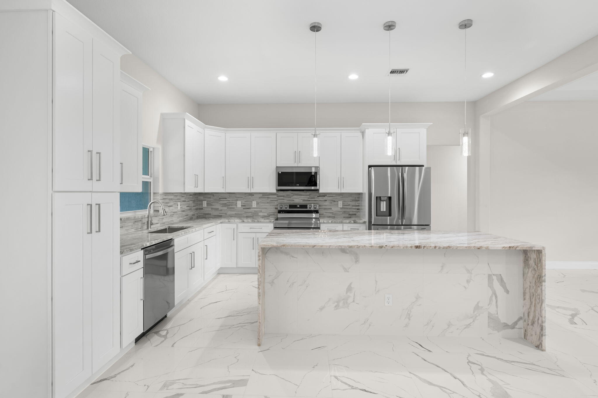 17-web-or-mls-1238 SW Milan Ln - 17