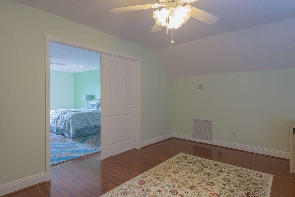 DSC_3260-1250-SW-San-Antonio-Ave