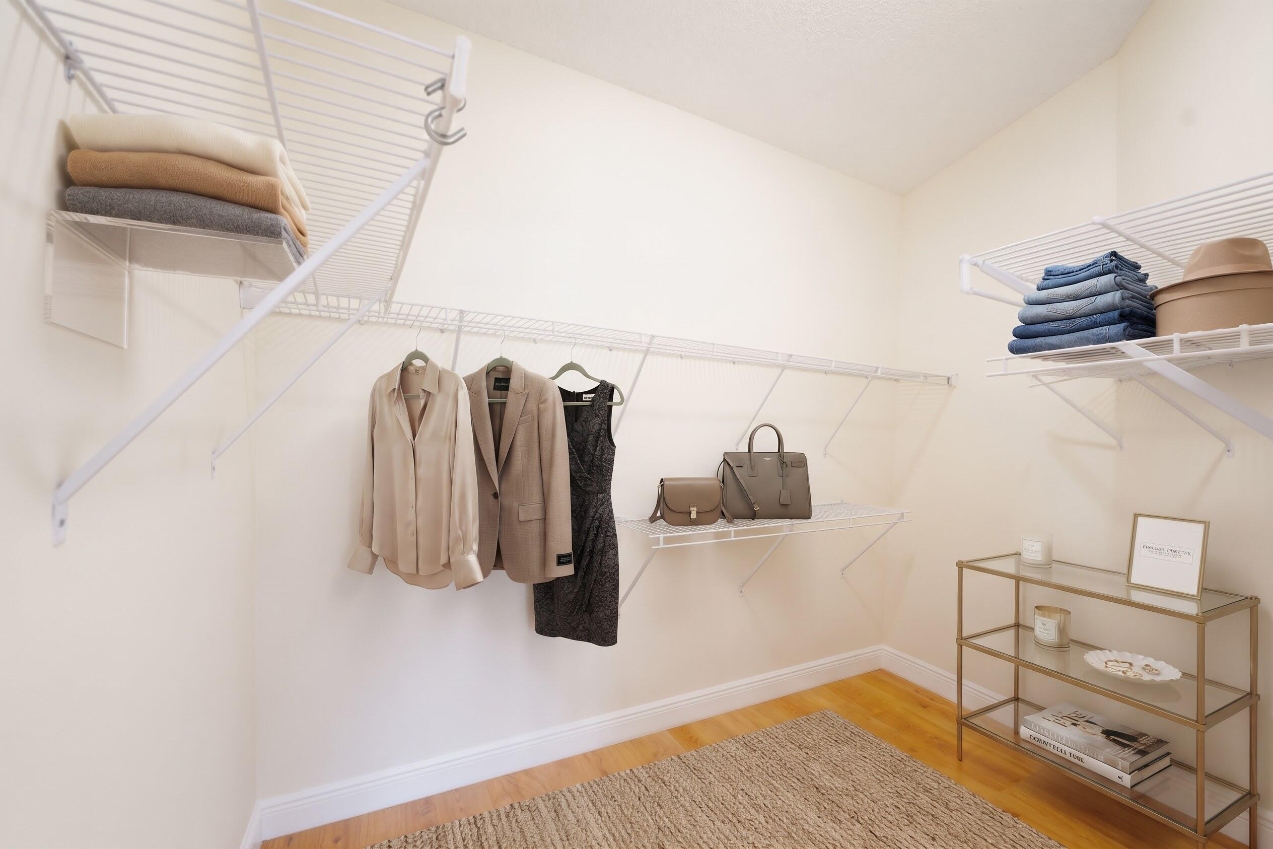 MASTER CLOSET