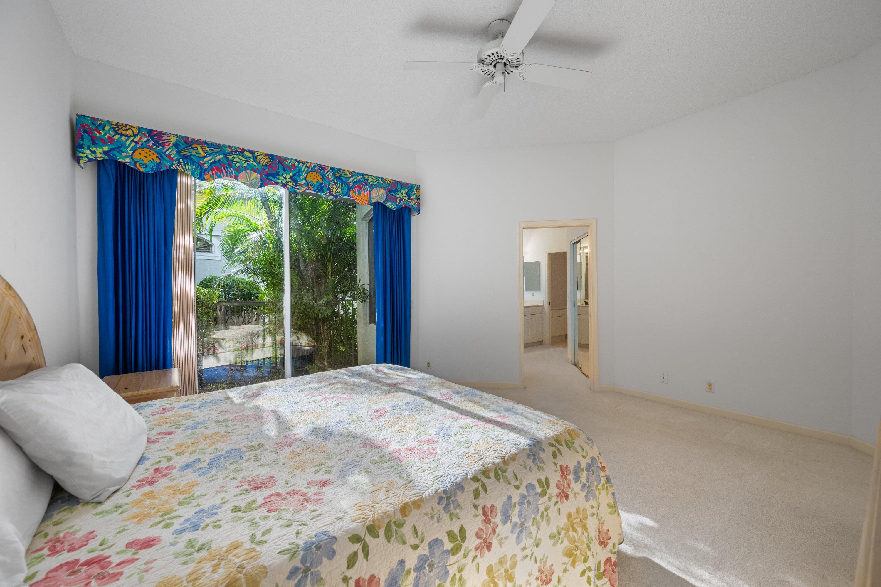 Primary en-suite bedroom
