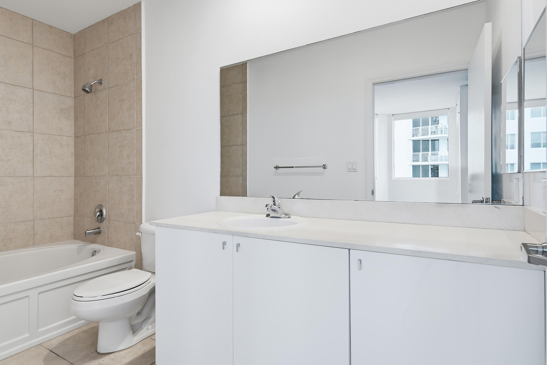 1617-N-FLAGLER-DR-603-33407-020