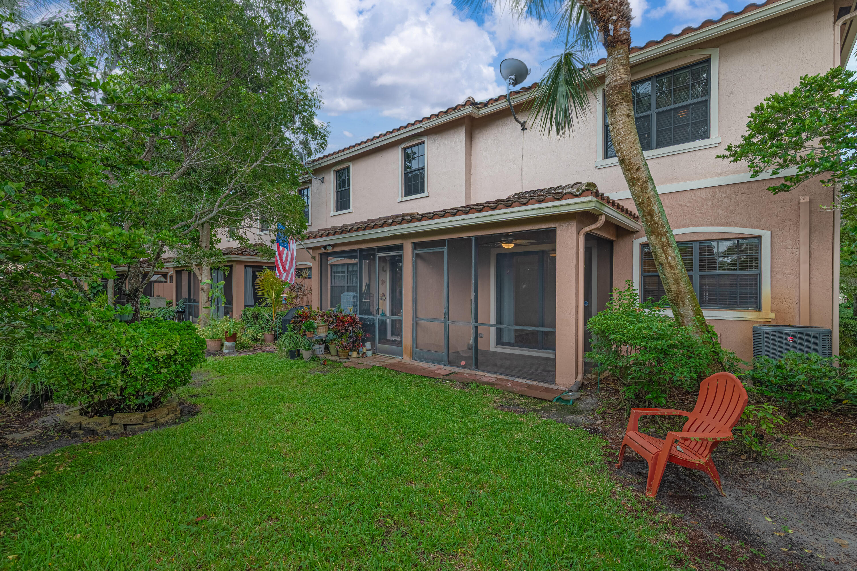 Backyard space in addition to your screened-in lanai.