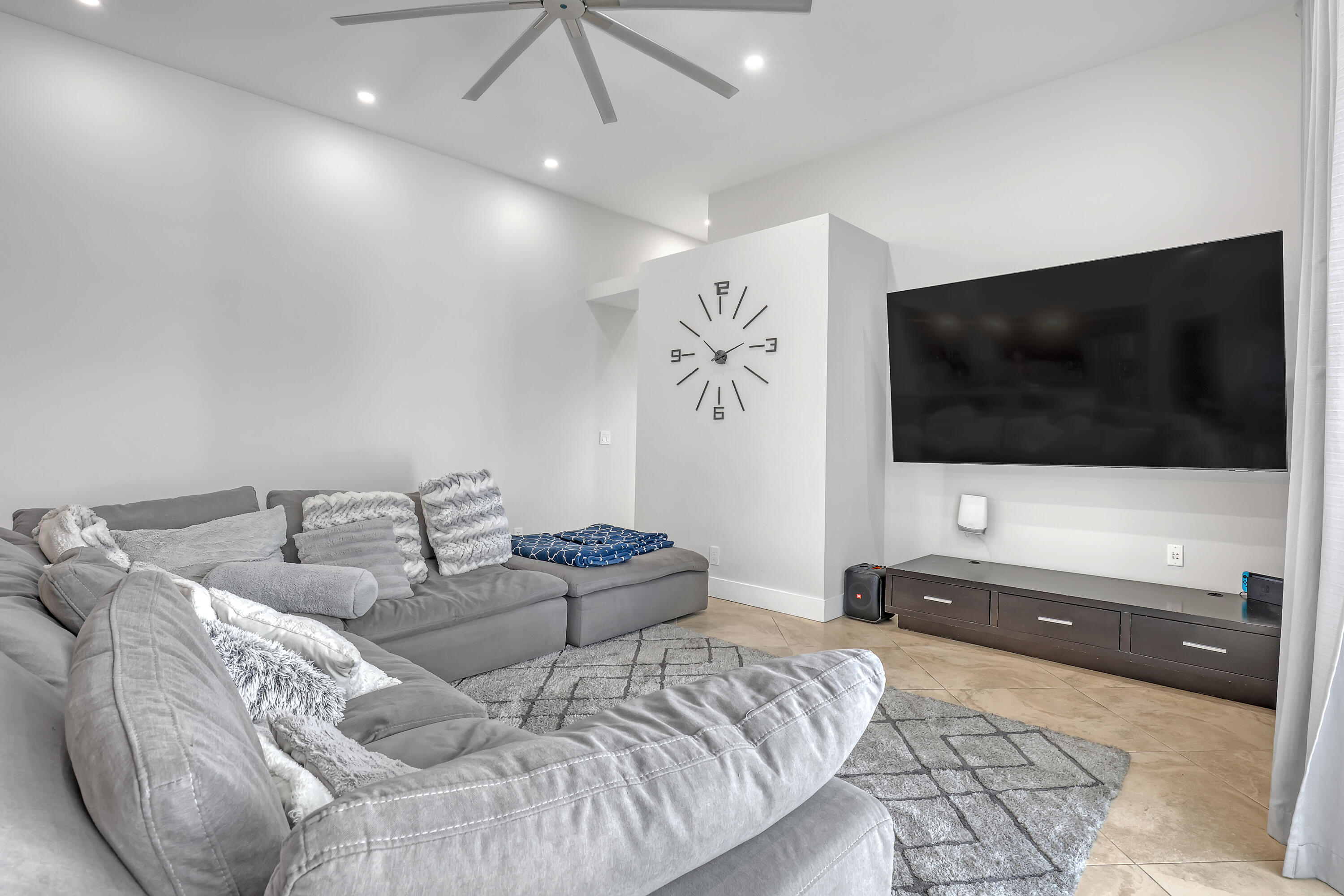 15818 Glen Willow (17)