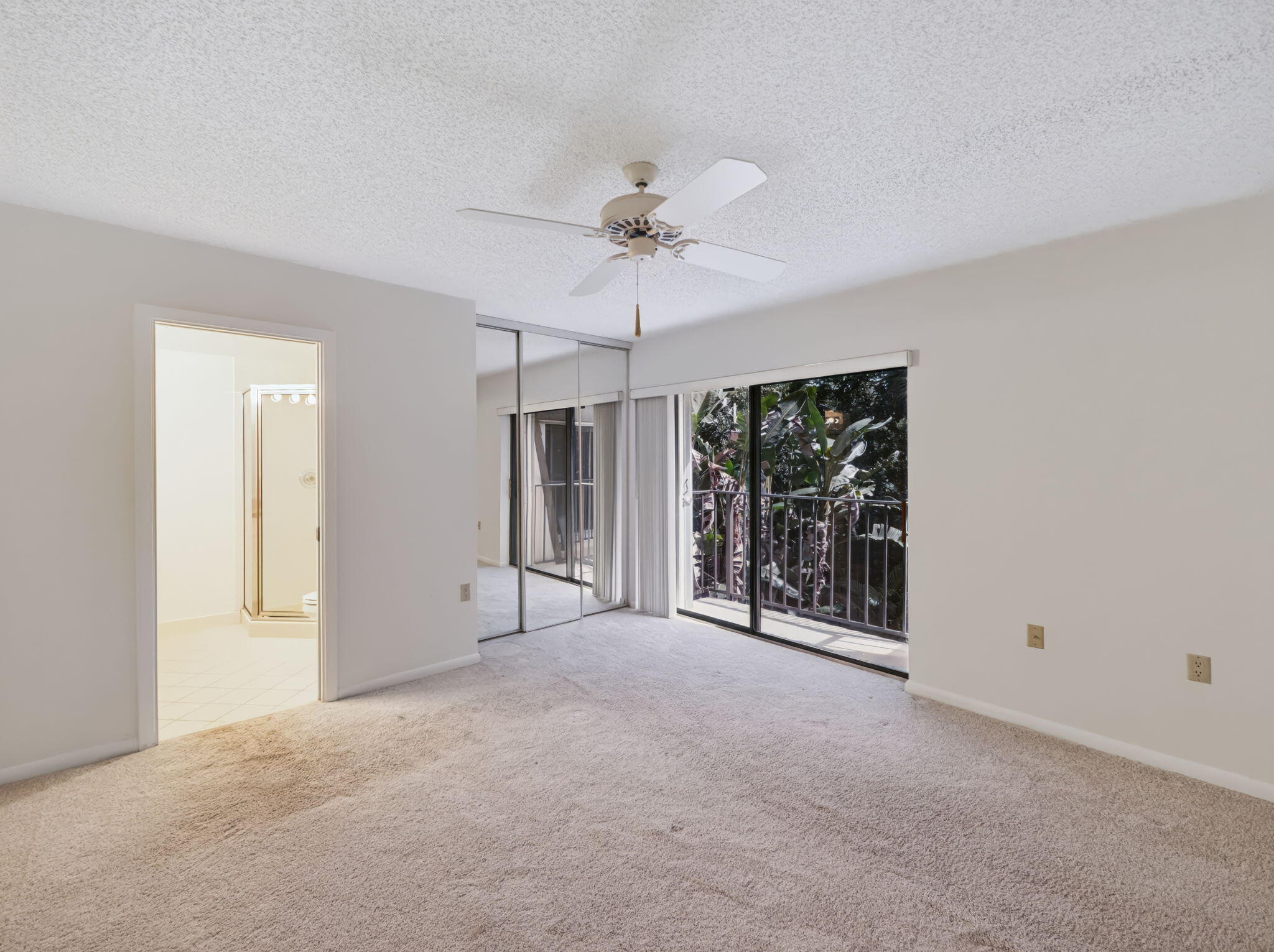 18-web-or-mls-3047-30th-ct-018
