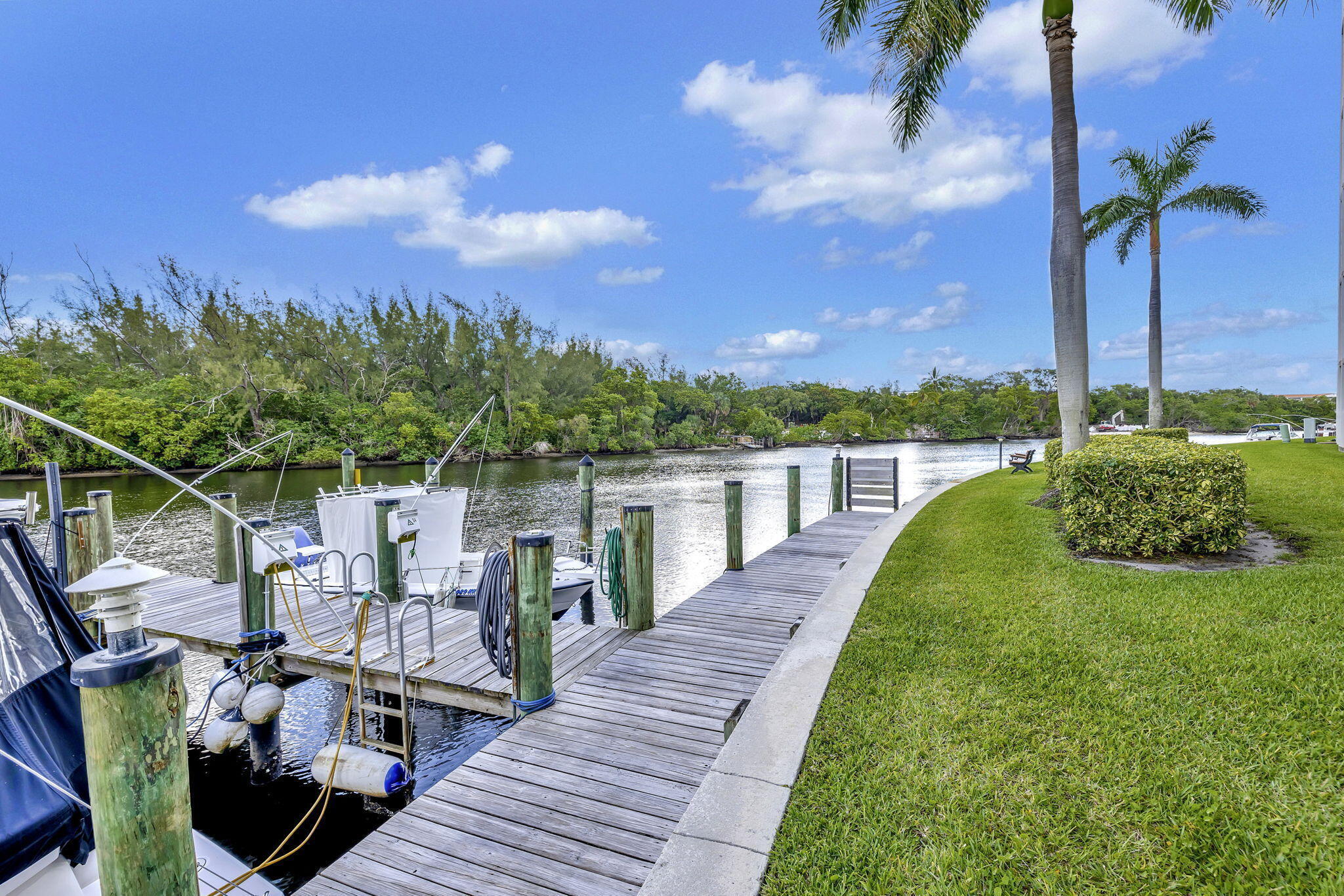 Dock